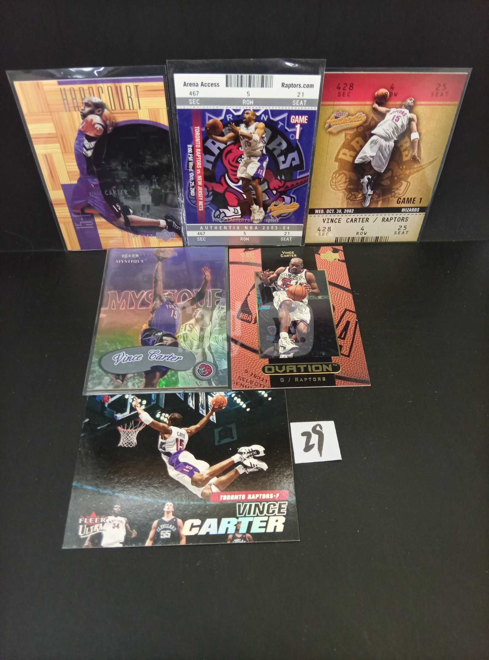 【DC拍卖】7.19 文斯・卡特 Vince Carter 02-03 年 多伦多猛龙队 多系列球星卡套装 含 Hardcourt、Authentix 系列