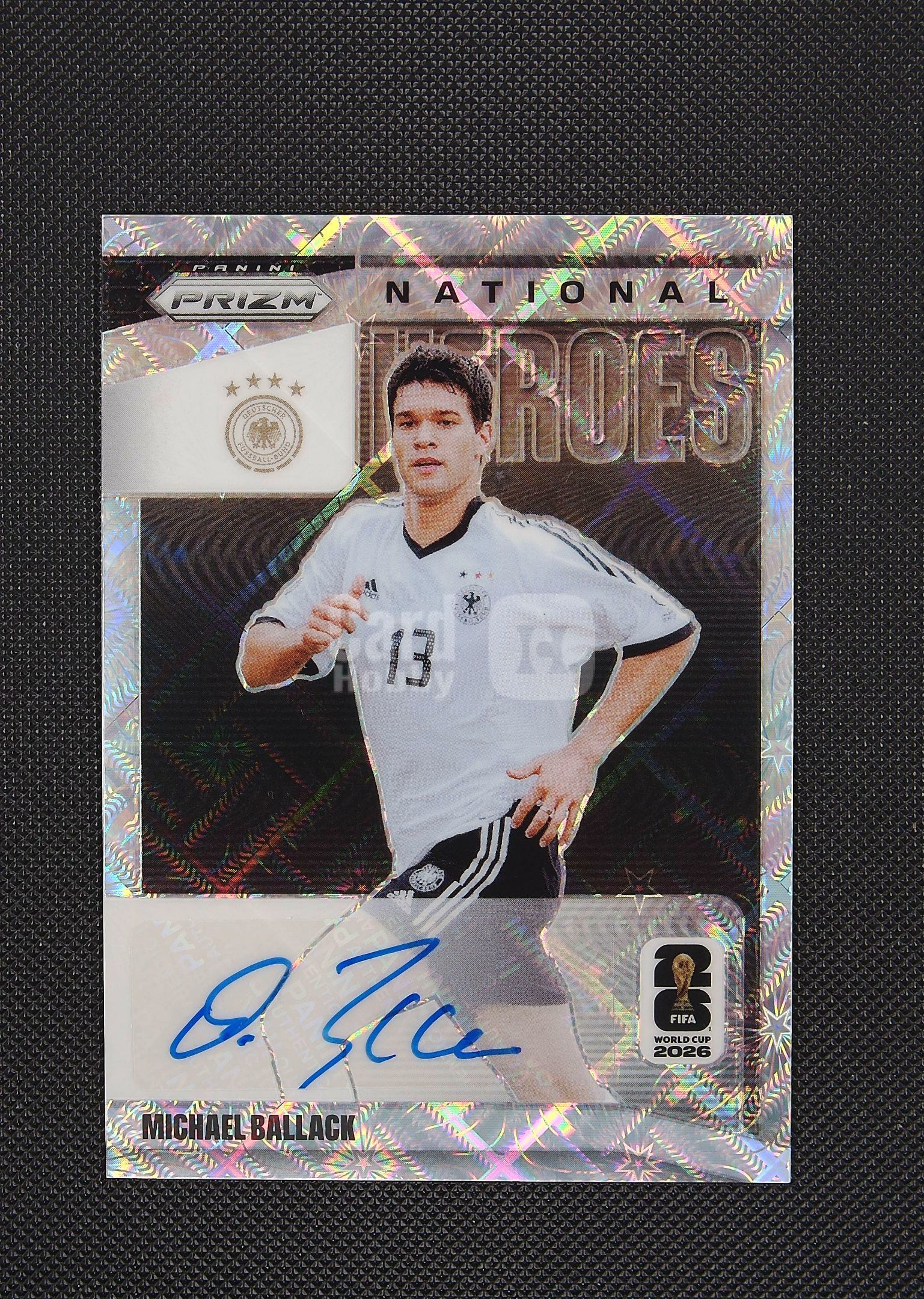2026 Panini FIFA World Cup Michael Ballack 蓝宝石代卖 【手续费仅4.5%包含卡淘百分之5】 迈克尔 巴拉克 签字 世界杯 切尔西 德国 卡品如图 罗
