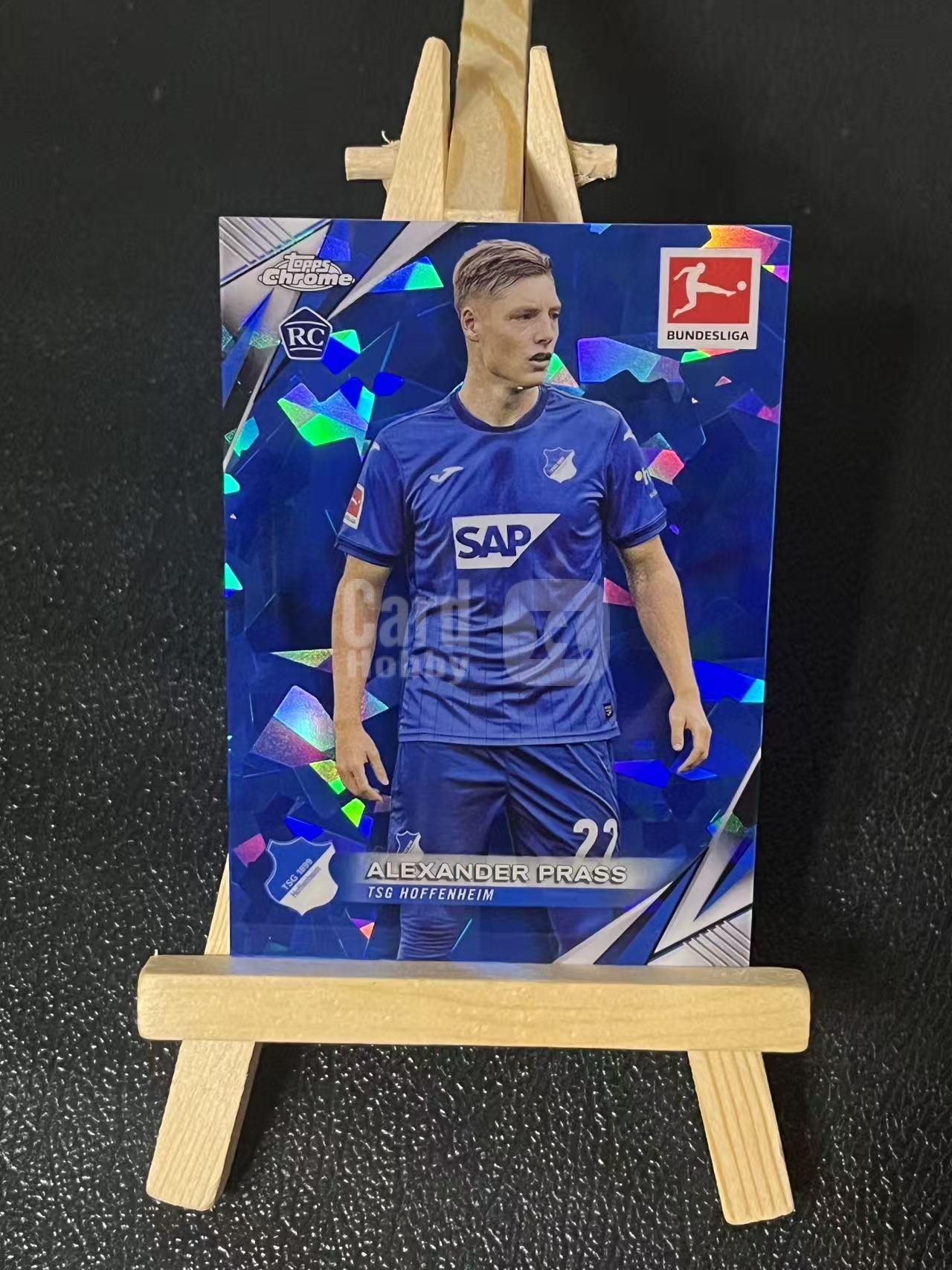 2025 Topps Chrome alexander prass RC 亚历山大 普拉斯 新秀 霍芬海姆 德甲 蓝宝石 银折 实卡精美 卡品如图 L15