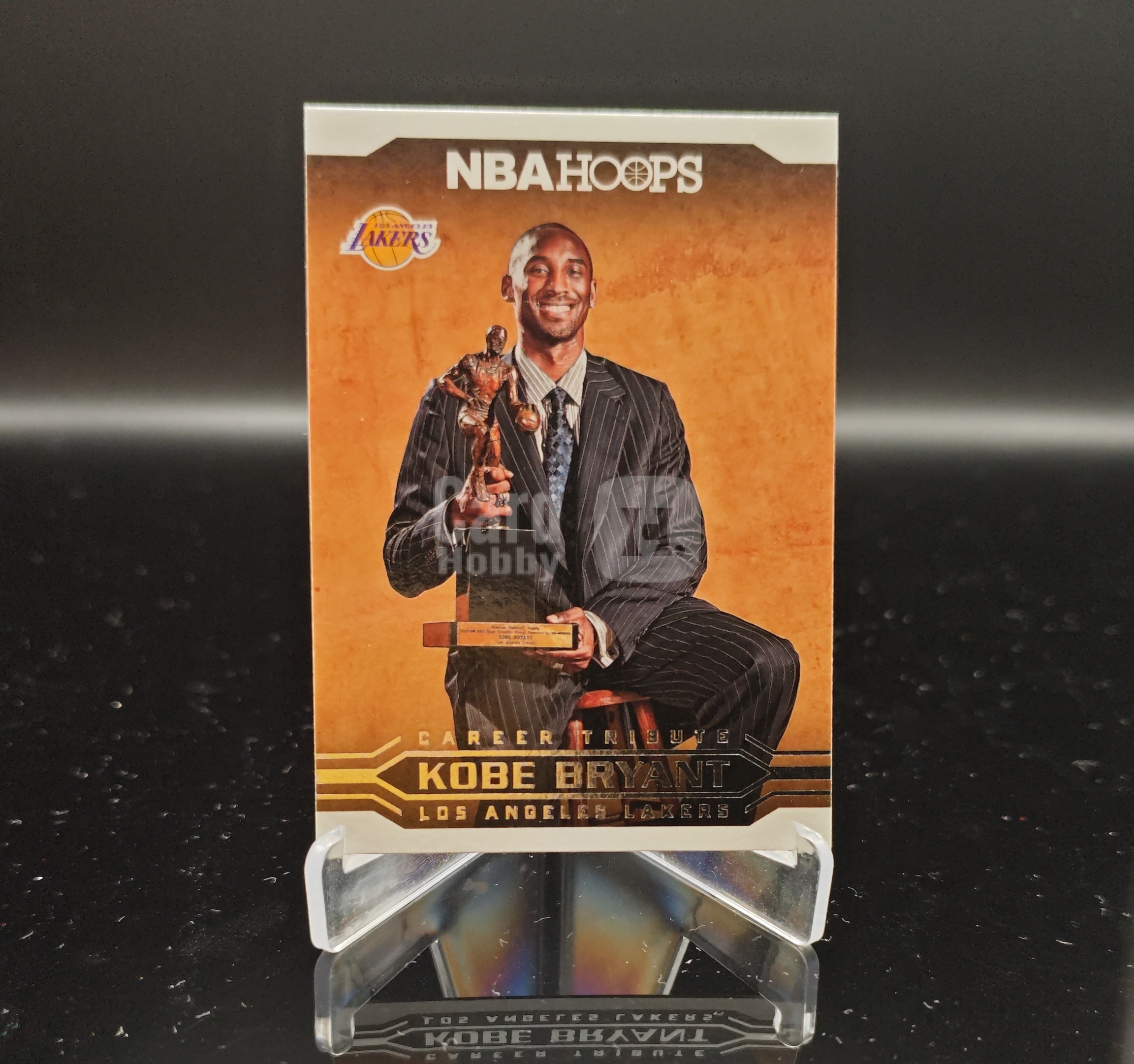 2017-18 Panini Hoops Kobe Bryant #295 科比 布莱恩特 小飞侠 曼巴 黑曼巴 mamba 洛杉矶湖人 捧杯 卡品如图