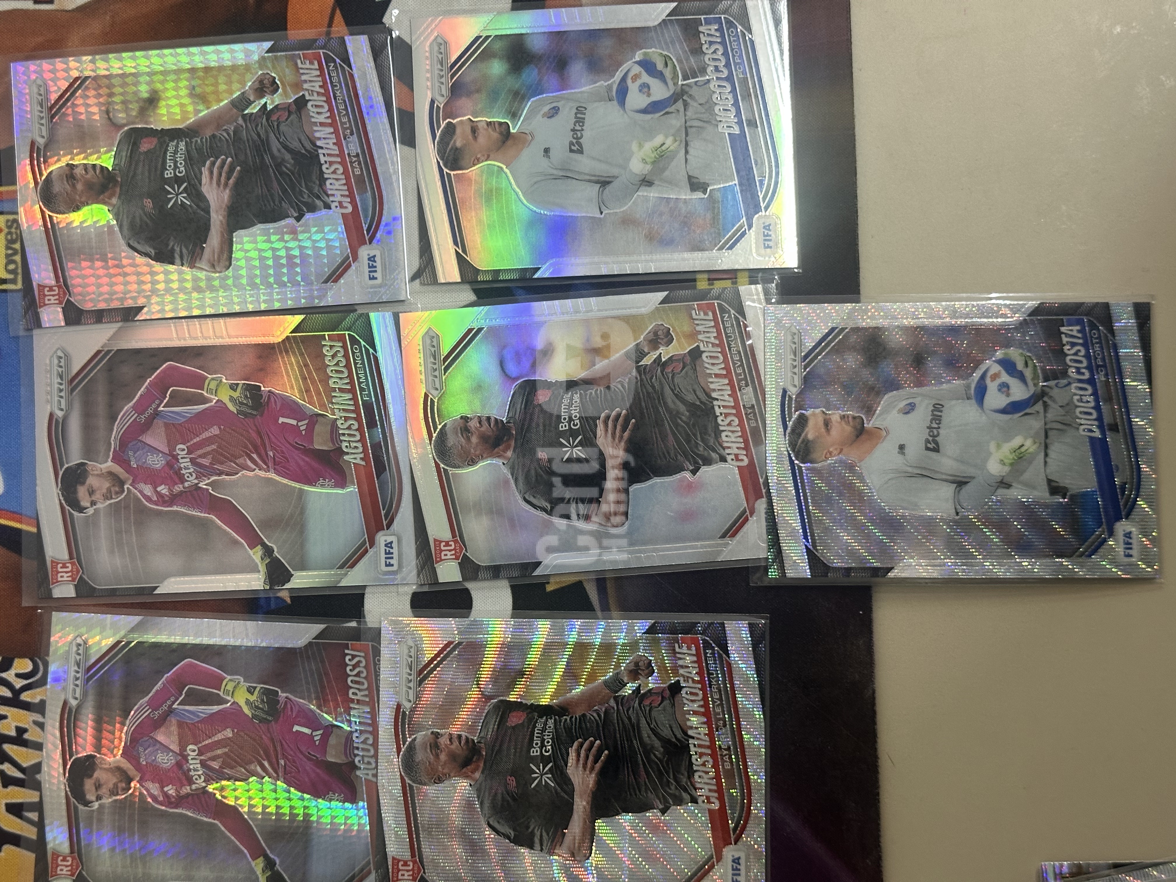 2025 Panini Prizm UEFA Euro CHRISTIAN KOFANE RC 【小猪包代卖】AGUSTÍN ROSSI 阿古斯丁 罗西 科法内 波纹折 银折 特卡 base 出生