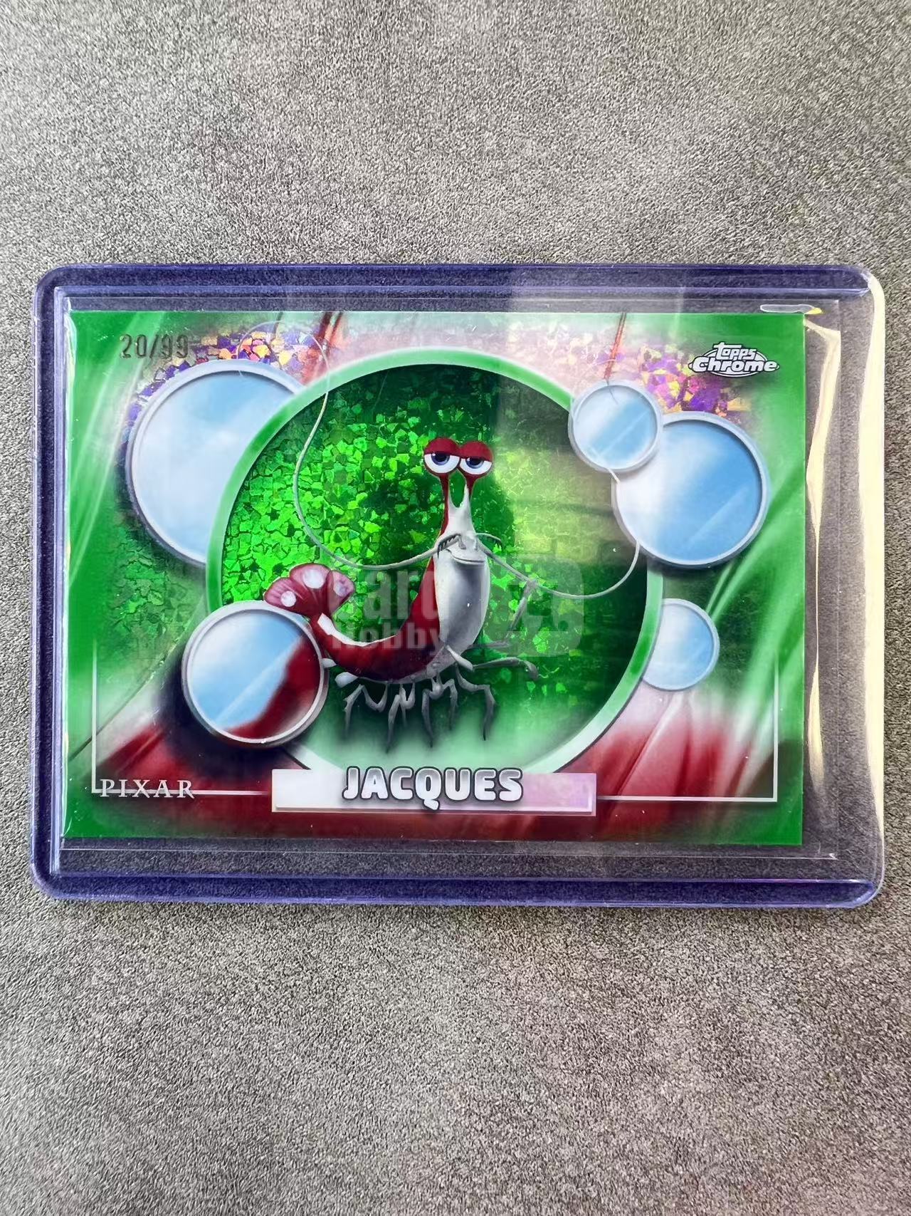 8153【330球星卡实体店代卖】2026 Topps Chrome TC Disney 迪斯尼 Jacques 虾虾 海底总动员 绿碎点折 20/99编 (UK23)