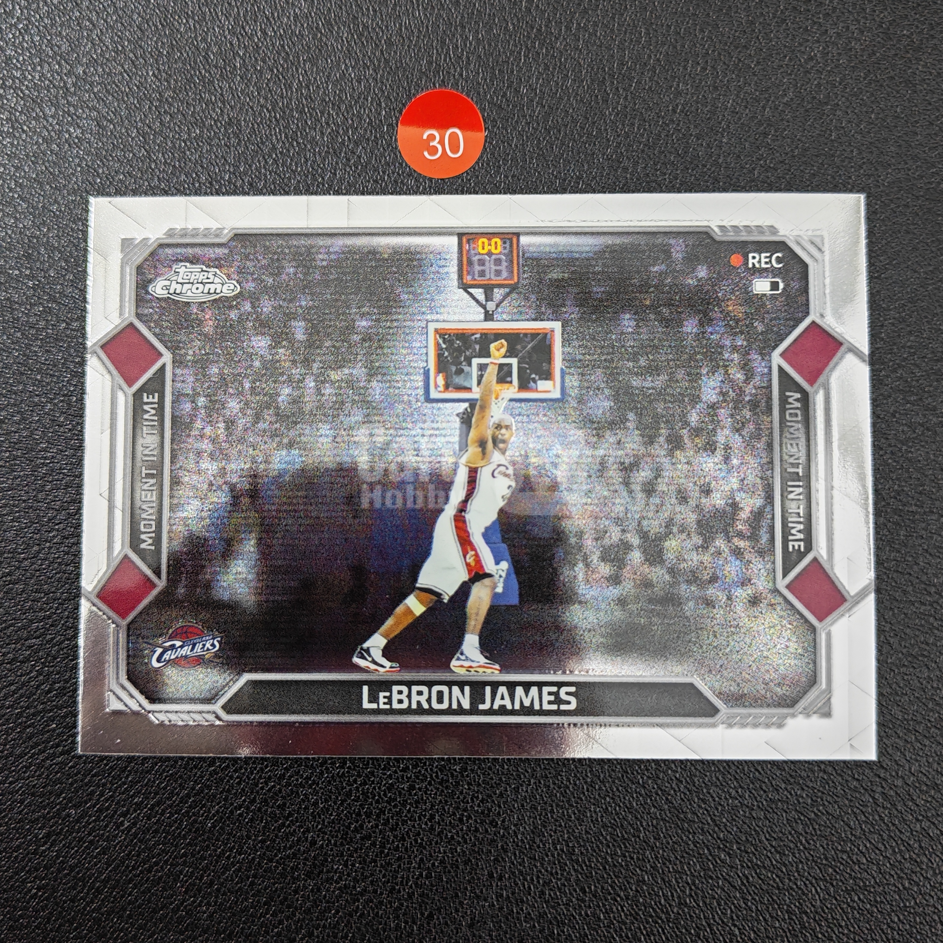 【鹰歌拍卖】勒布朗·詹姆斯 骑士时期 MomentinTime时刻特卡|2025-26 Topps Chrome 小皇帝 乐邦 老詹 绝杀时刻 历史得分王 21次全明星 凑套必备 不保卡品 #momo