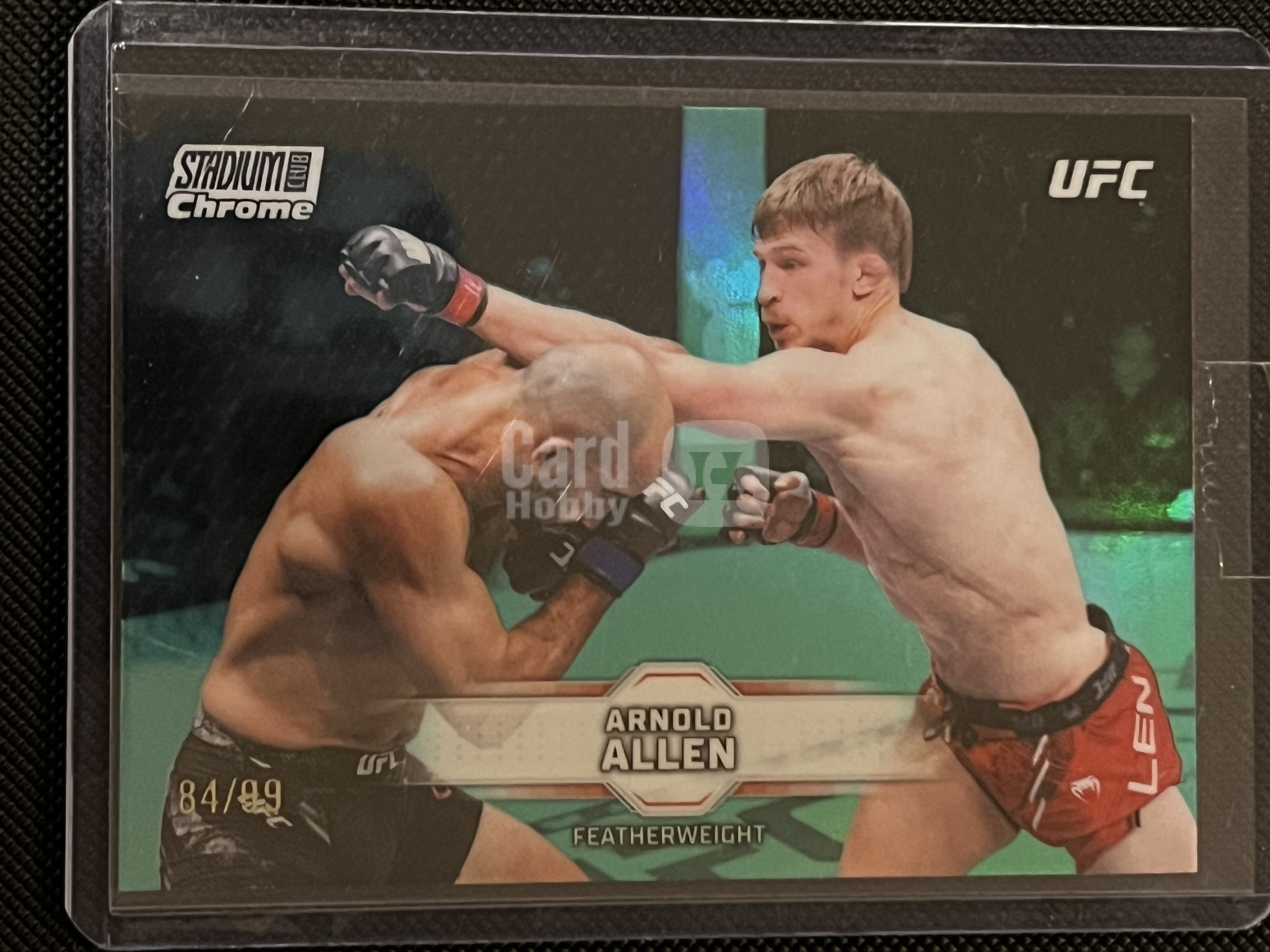 2026 Topps Stadium Club Chrome Arnold Allen #CB-101 UFC 阿诺德·艾伦 99编 青平行 折射卡!!经典战斗场景 凑套必备!!