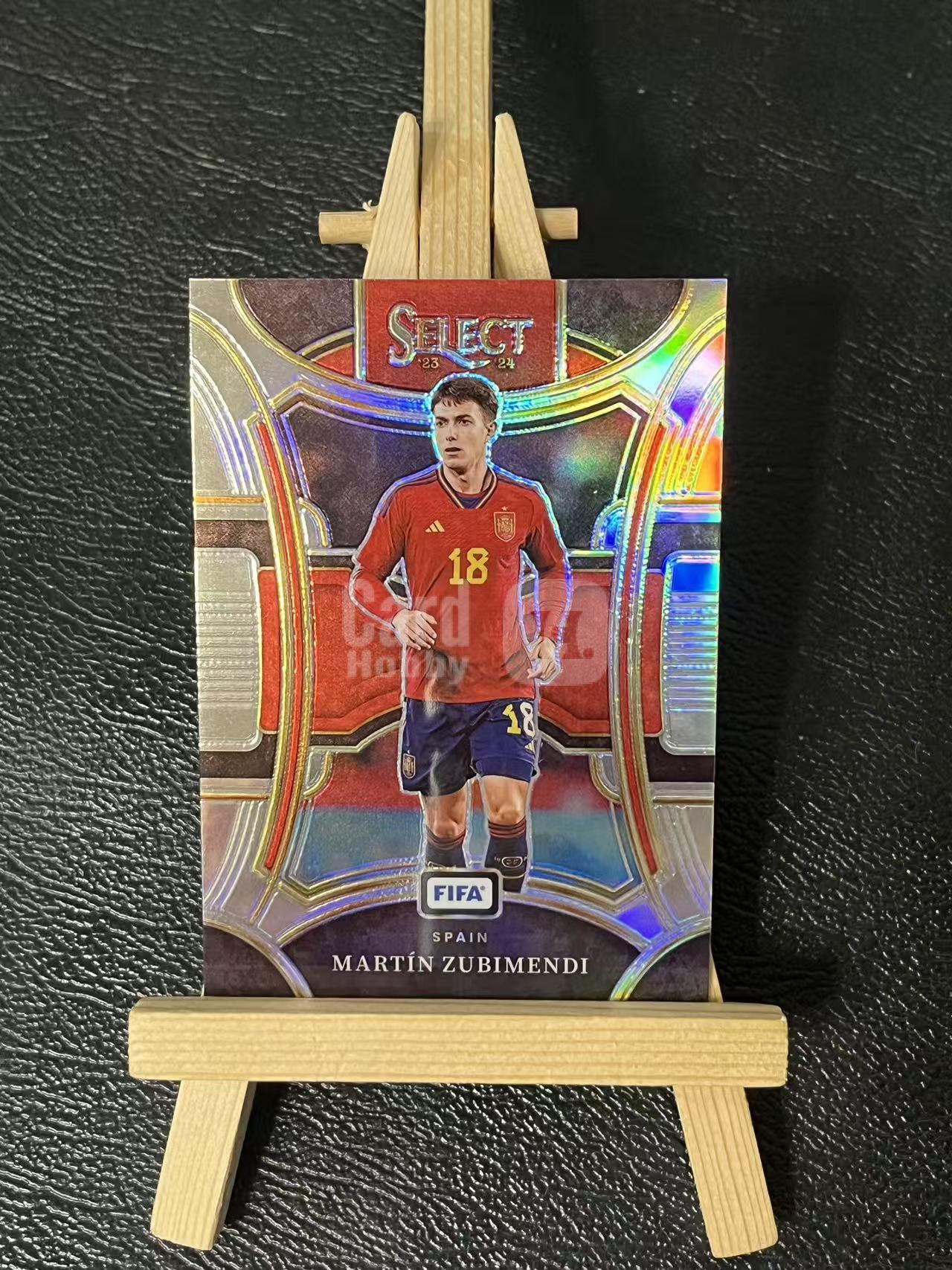 2023-24 Panini Select Martín Zubimendi 苏比门迪 西班牙 银折 实卡精美 卡品如图 LA-2