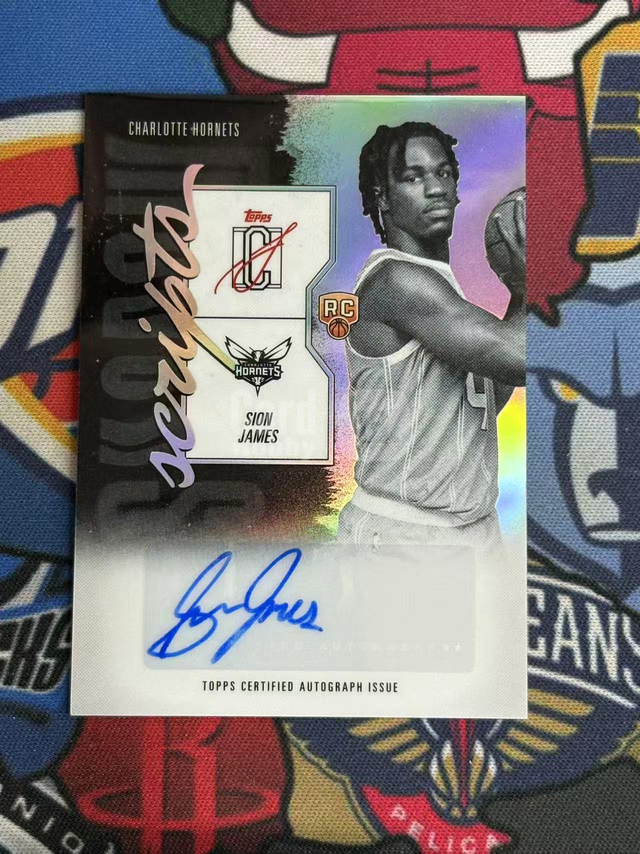 2025-26 TOPPS SIGNATURE CLASS SION JAMES 黄蜂 新秀RC 西恩詹姆斯 希恩詹姆斯 签字卡 新秀签 银折 折射 专收凑套必备【烂臭嘴拍卖】