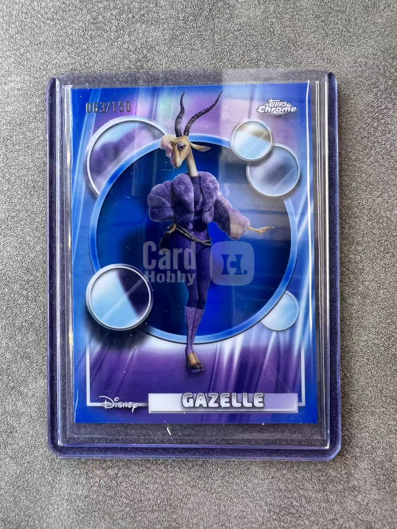 8149【330球星卡实体店代卖】2026 Topps Chrome TC Disney 迪斯尼 Gazelle 夏奇羊 疯狂动物城 蓝折 63/150编 (UK23)