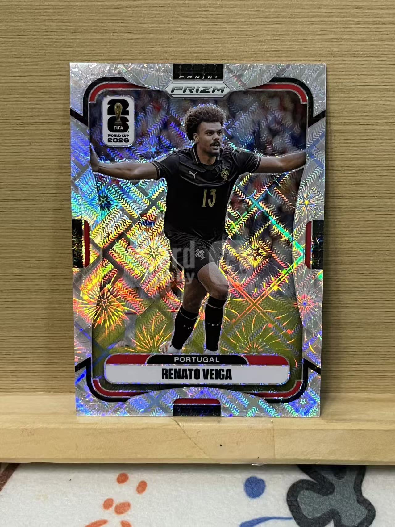 2026 Panini World Cup Prizm renato veiga 雷纳托 维加 葡萄牙 烟花折 银折 世界杯 实卡精美 卡品如图 LA-1