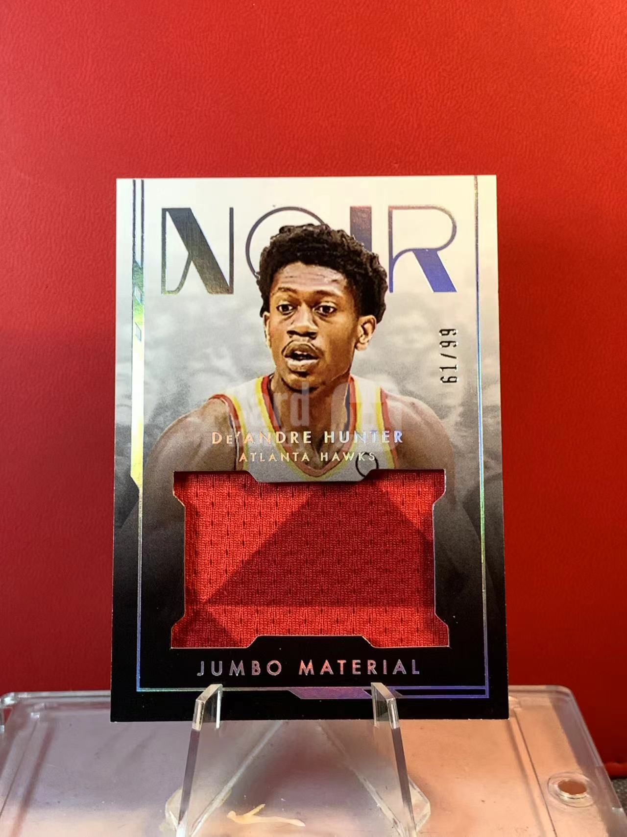 (詹叔代拍) 2021-22 2panini noir deandre hunter 诺尔 老鹰 德章泰 亨特 闪版 球衣 物料 大窗 61/99编 顺丰寄付 泰山
