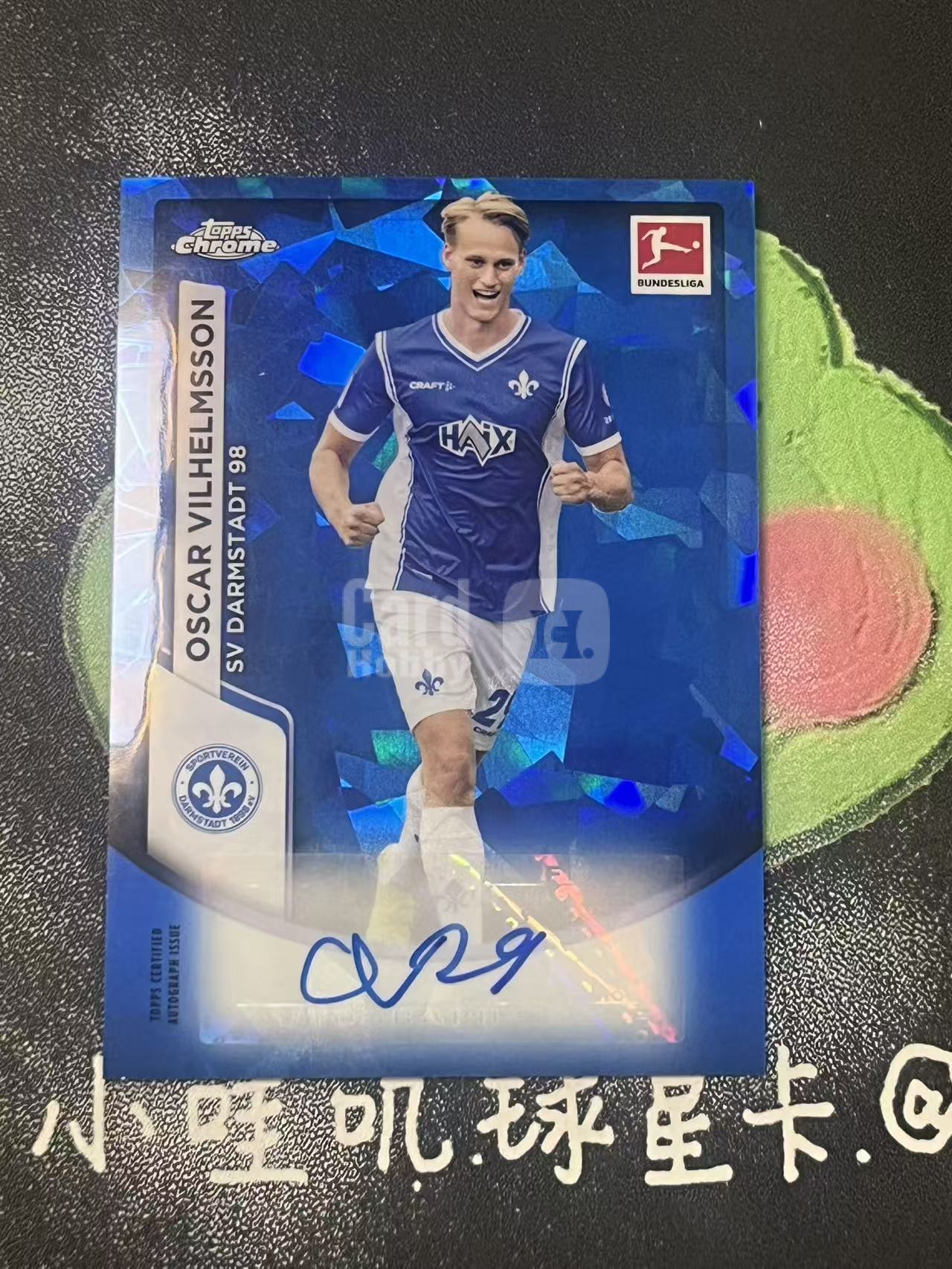 2024 Topps Chrome Oscar Vilhelmsson 德甲 蓝宝石 维尔赫姆森 签字 蓝碎冰折 微瑕如图【ZYP代拍】望灯