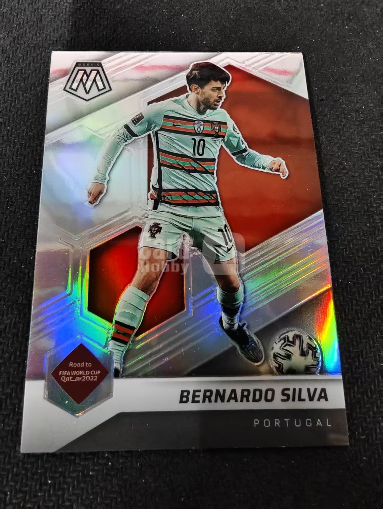 2021-22 Panini Mosaic Bernardo Silva 贝尔纳多 席尔瓦 银折 卡塔尔世界杯马赛克 划痕 边角瑕疵 #107