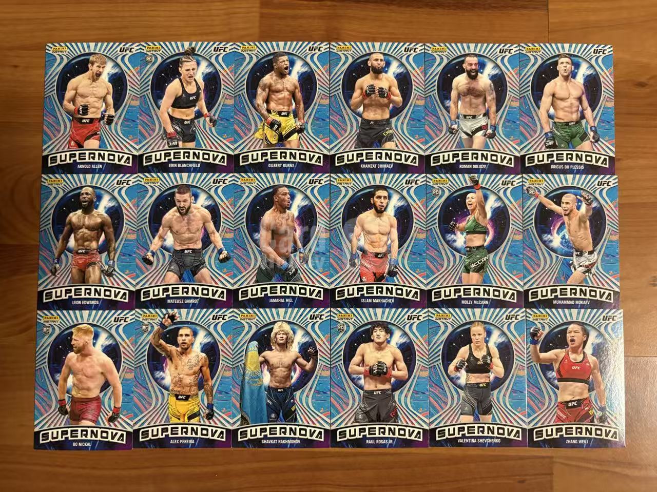 2023 Panini Instant UFC Supernova 全套18张 Set(限123编)格斗/UFC 收藏卡 含张伟丽