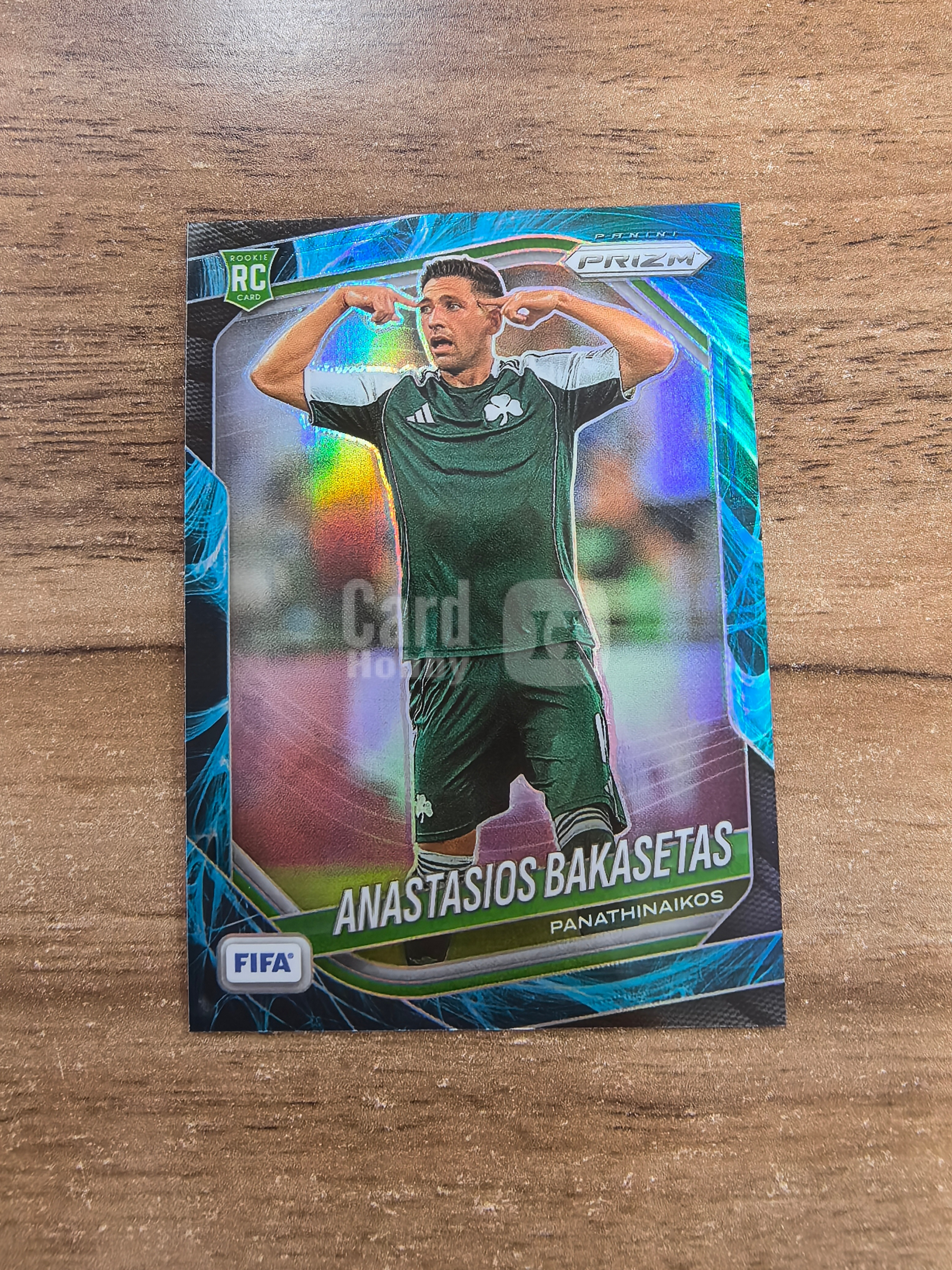 2025-26 Prizm FIFA Soccer 帕纳辛奈科斯 ANASTASIOS BAKASETAS 阿纳斯塔西奥斯・巴卡塞塔斯 新秀 大比例 SP 起源折 折射 卡品如图 min