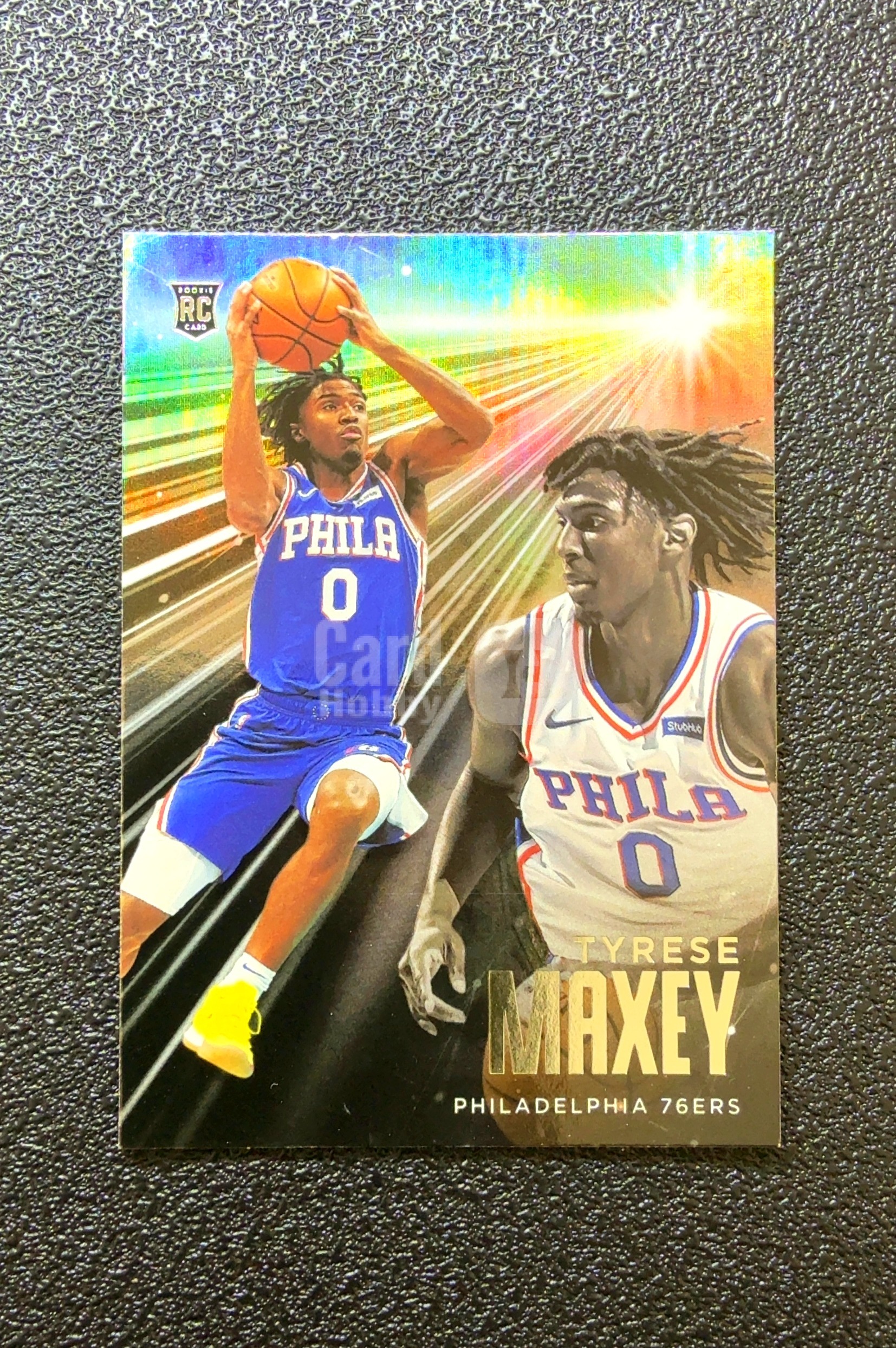 【小白1%代卖】2021 Panini Chronicles Essentials RC 新秀 Tyrese Maxey 泰瑞斯·马克西 银折 折射 新秀 RC 卡品如图 高价值 0020#171