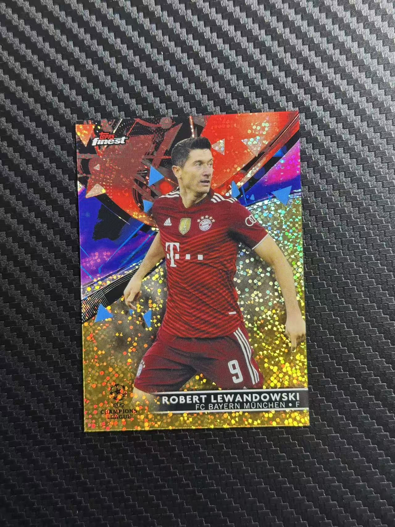 2022 Topps Finest Robert Lewandowksi 欧冠 拜仁慕尼黑 巴萨 巴塞罗那 莱万多夫斯基 金碎点折 31/50编 卡品如图 拍前看描述