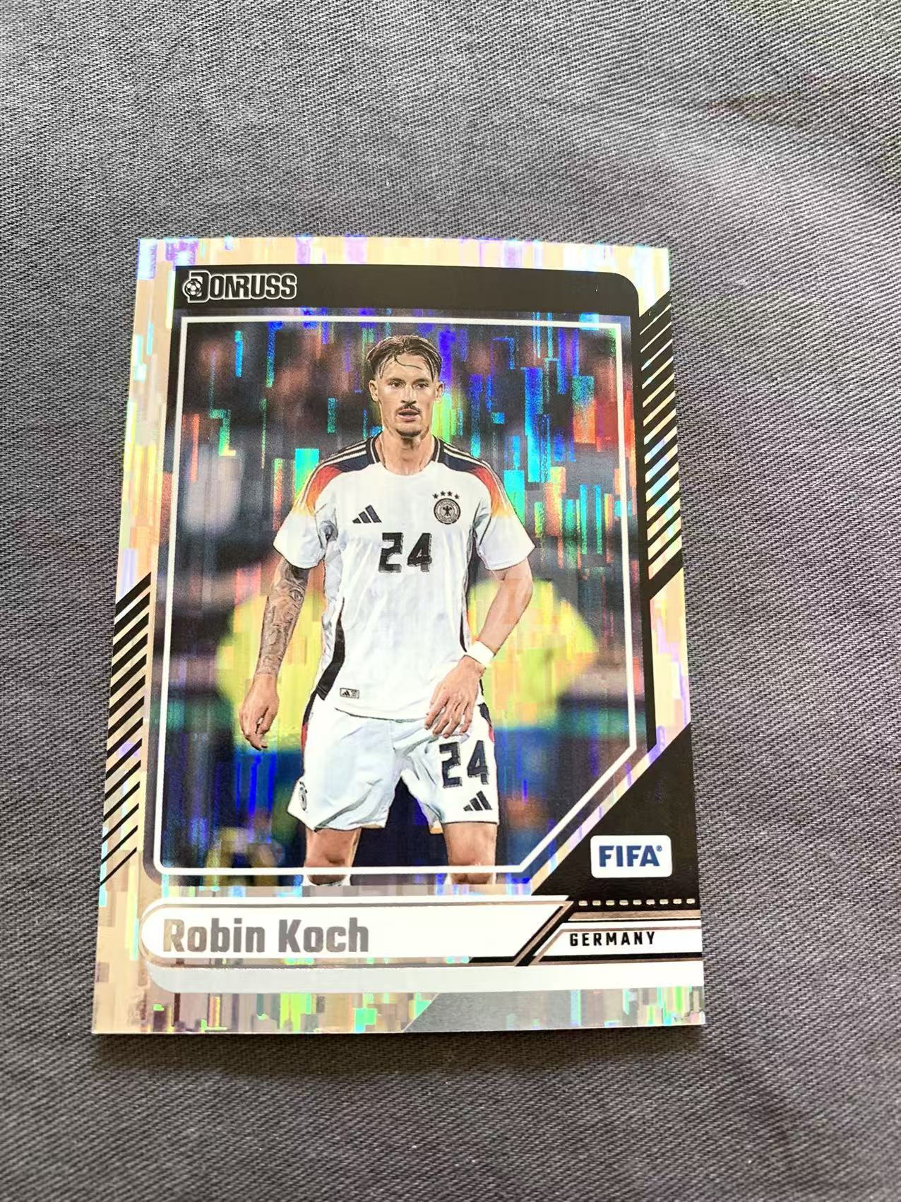2024-25 Panini Donruss Robin Koch 罗宾 科赫 瀑布折 德国 银折 实卡精美 收藏必备 微微
