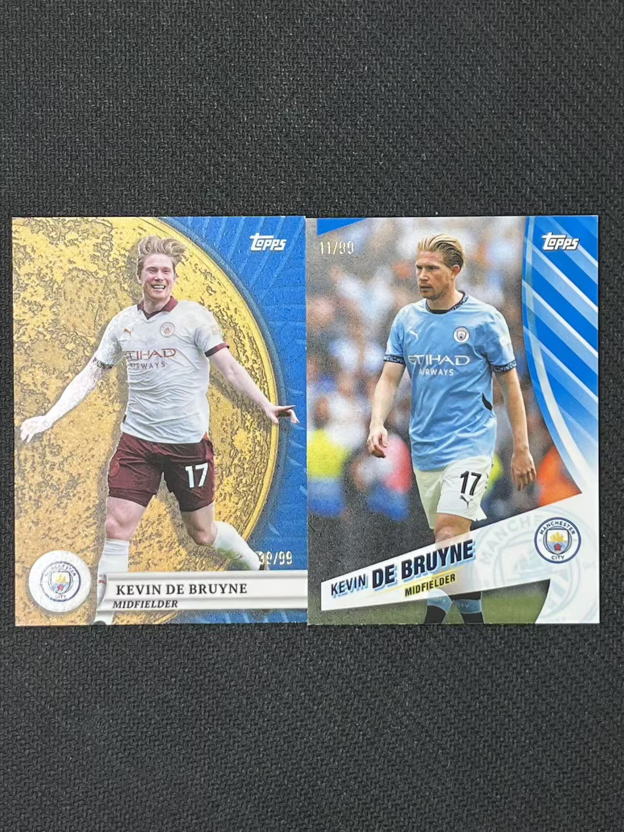【盎司收藏】2024 Topps 曼城队盒 凯文 德布劳内 丁丁 99编*2 蓝折 特卡 lot 两张 曼城 比利时 那不勒斯 JJ27