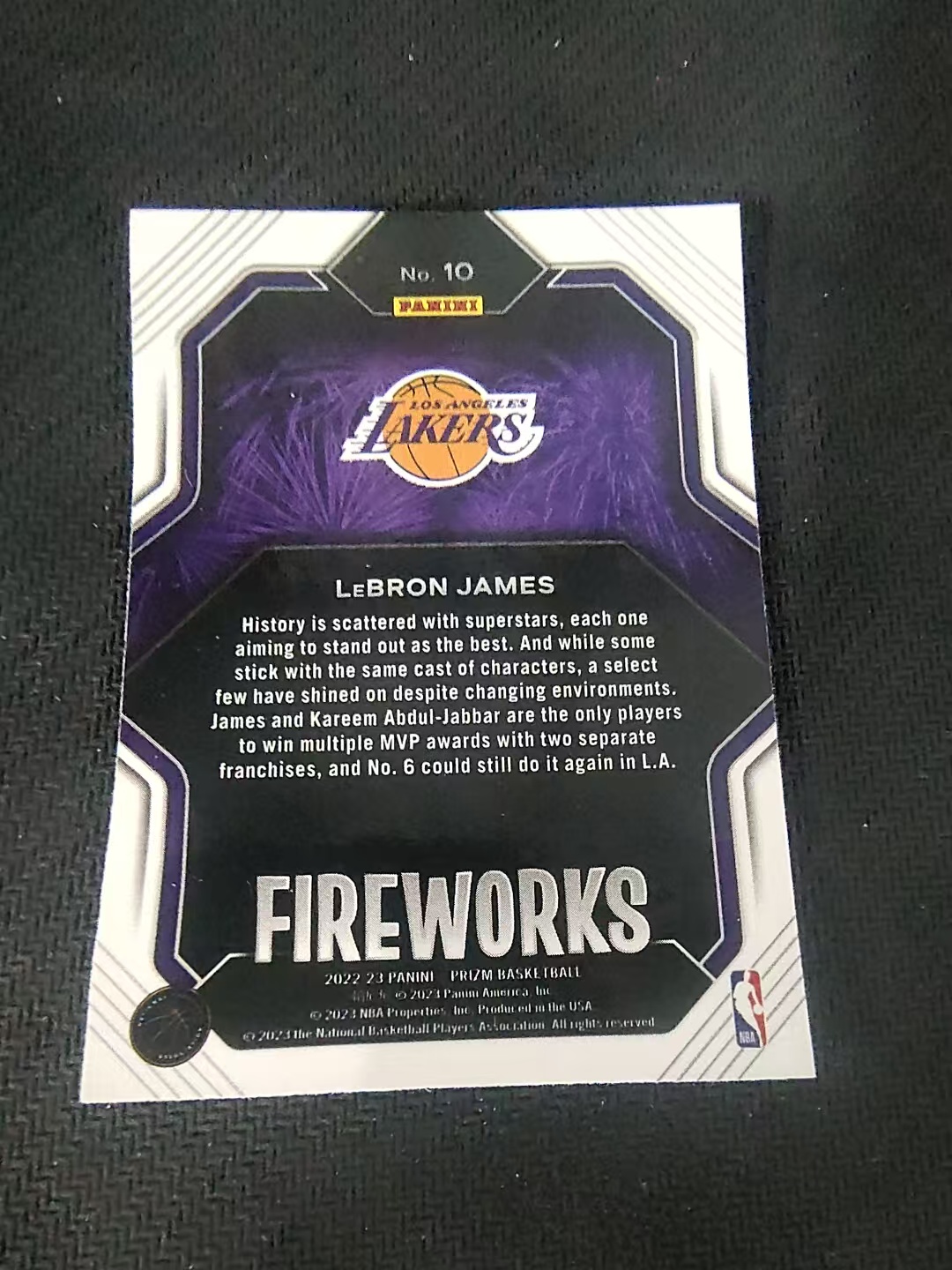 【可合并,不累计】2022-23 Panini Prizm LeBron James 湖人 勒布朗 詹姆斯 烟花特卡 PZ 划痕 边角微瑕 介意勿拍 #10