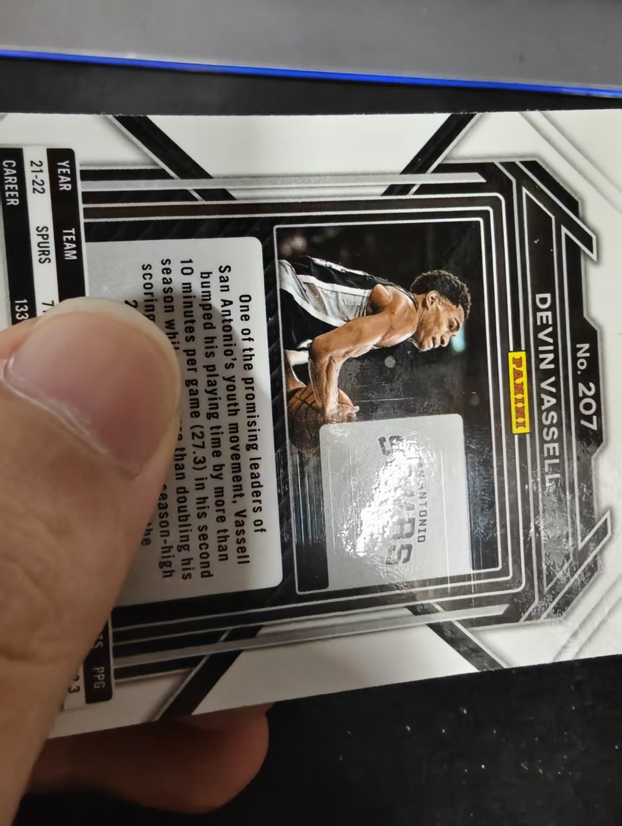 2022-23 Panini Prizm Devin Vassell 马刺 德文瓦塞尔 脉冲折 PZ 划痕 边角瑕疵 #207