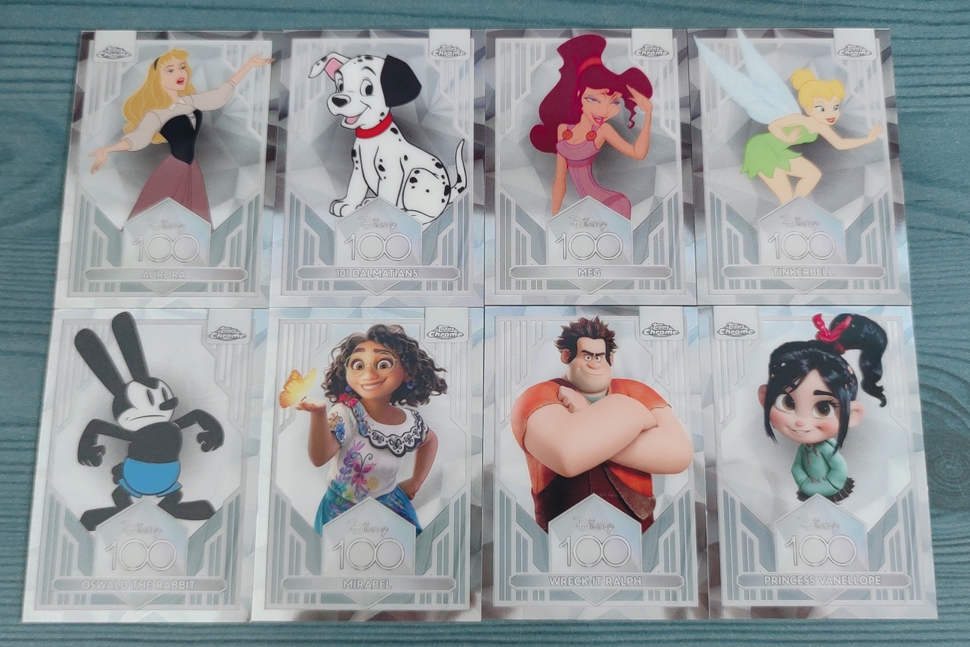 2023 Topps Chrome Disney 动漫 电影 迪士尼 元年 100周年 Base 普卡 硬卡材质 珍藏系列 数量有限 卡品如图 8张 (附带卡膜 描述内有全部名单)