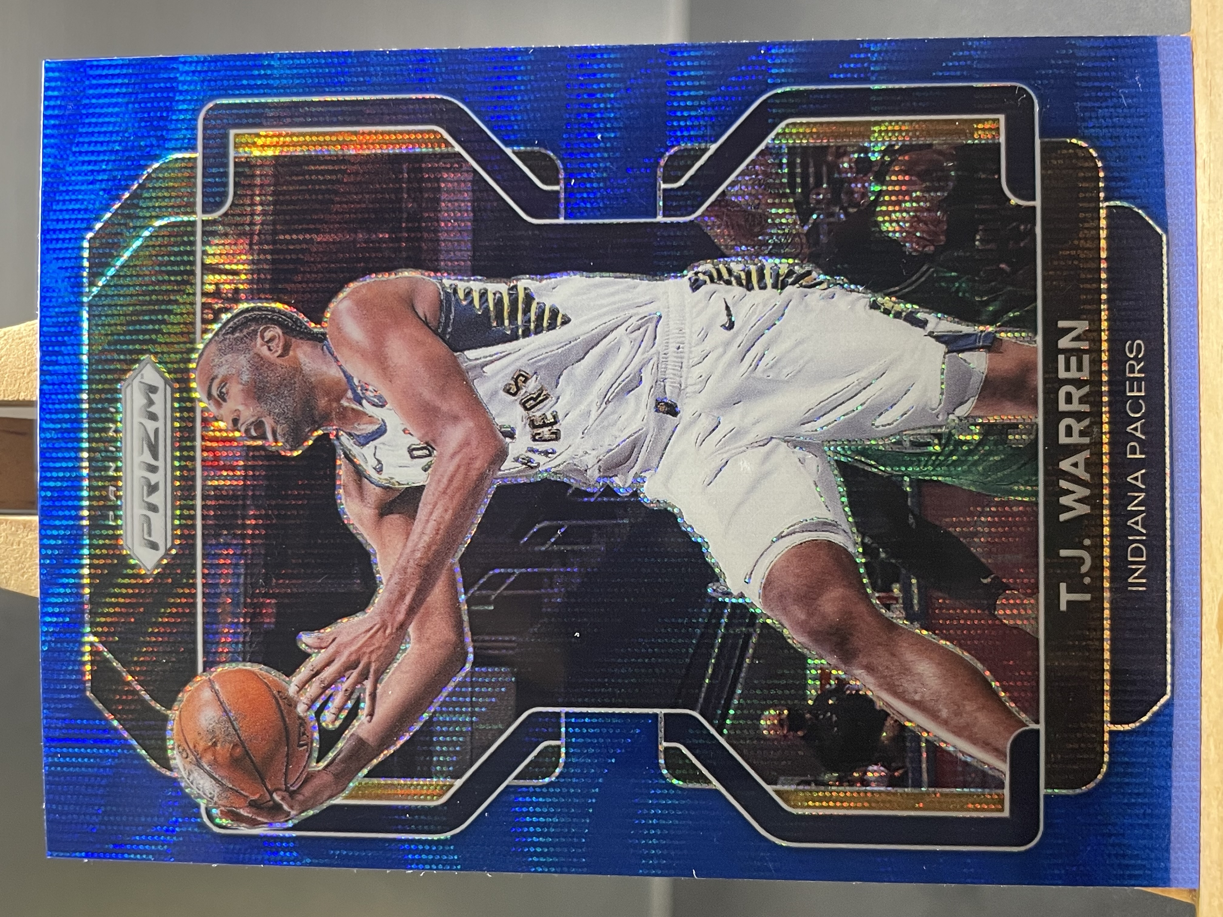 (A1) 2021-22 PANINI PRIZM 蓝波纹 T.J.沃伦 步行者 实卡好看 收藏凑套必备 卡品如图 !!!