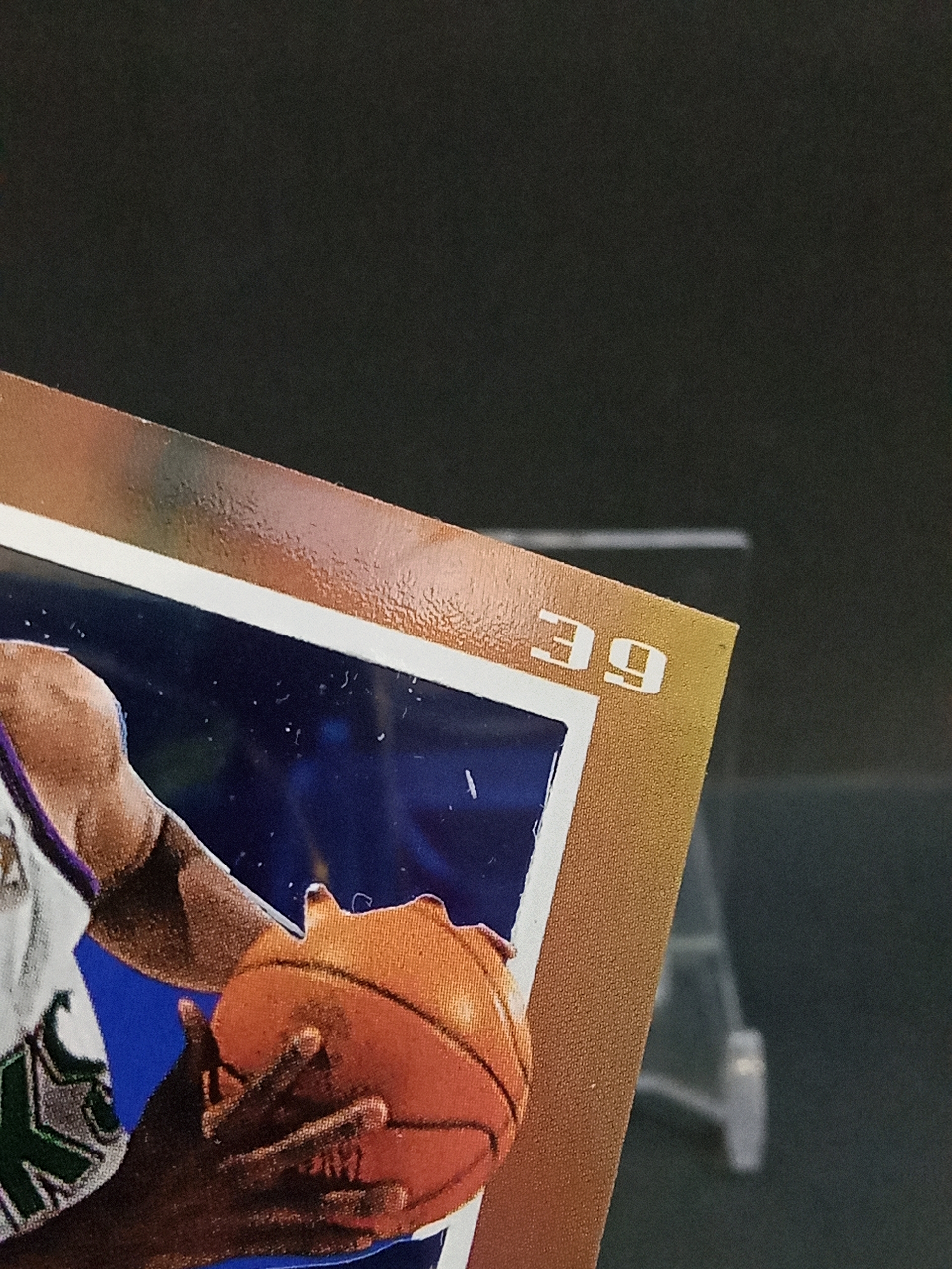 【DC拍卖】9.29小科比(微瑕)`1996-97 Skybox E-X2000 #39 Glenn Robinson 格伦罗宾逊 密尔沃基雄鹿 橙金渐变胶片折射老球星卡,大狗罗宾逊`