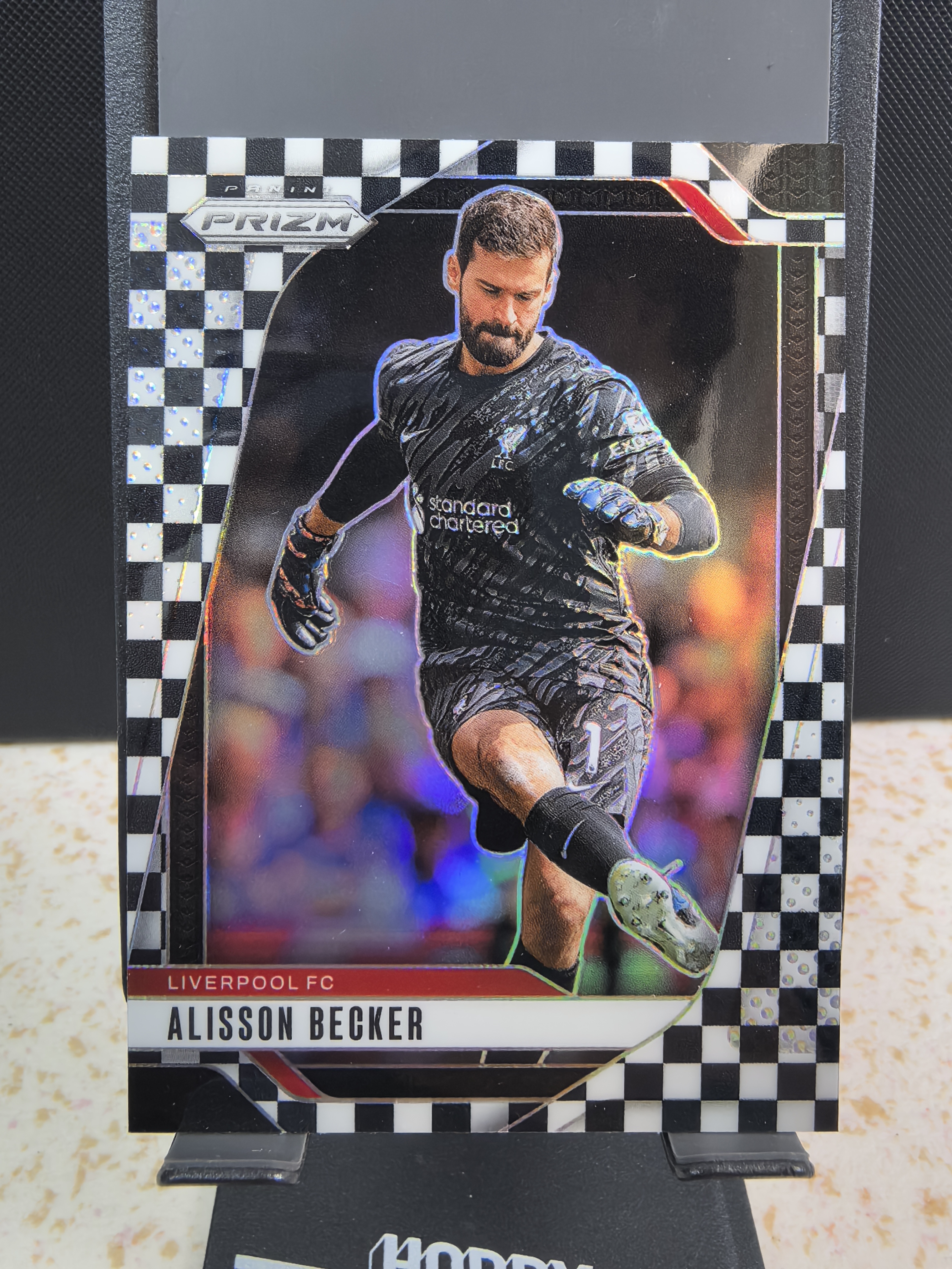 2024-25 Panini Prizm Alisson Becker 英超PZ系列 利物浦 阿利森 贝克尔 黑白格子折射 巴西门神