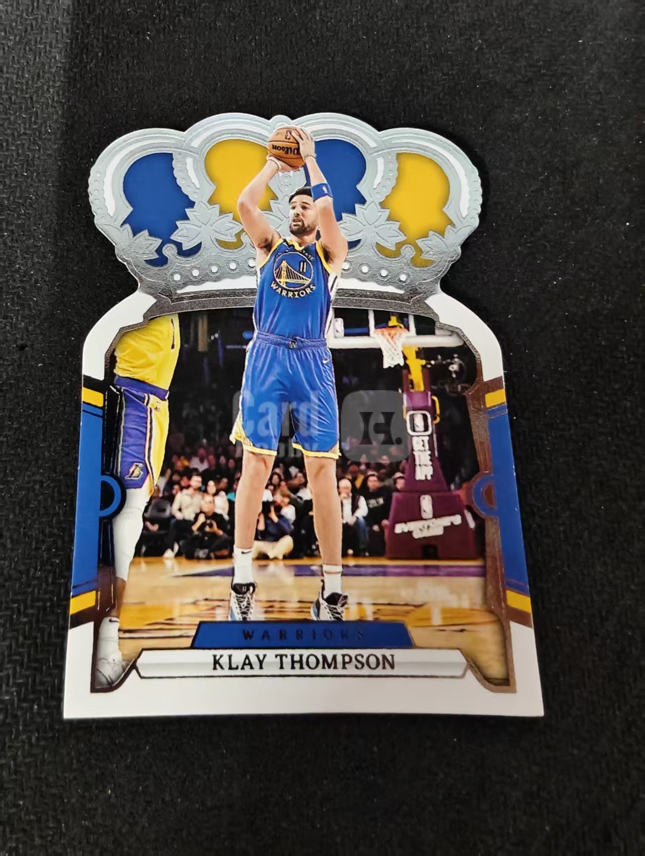 2023-24 panini Crown Royale klay thompson 皇冠 勇士 克莱 汤普森 皇冠 异形 划痕 边角瑕疵 #20
