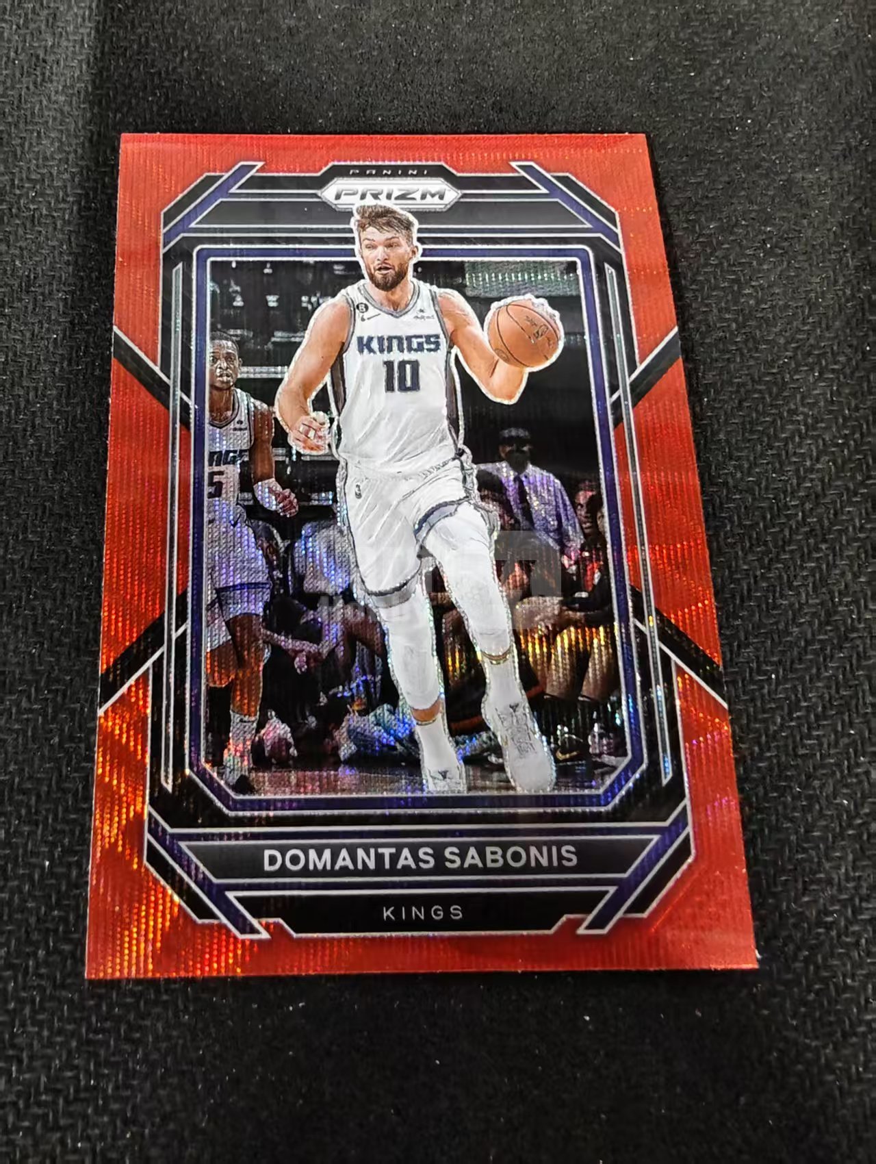2022-23 Panini Prizm Domantas Sabonis 多曼塔斯 萨博尼斯 国王 红波纹 PZ 划痕 边角瑕疵 #143