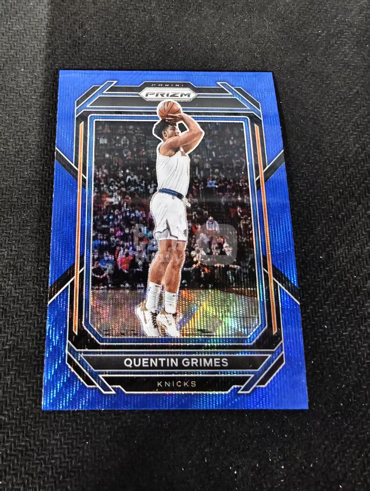 2022-23 Panini Prizm Quentin Grimes 昆廷 格兰姆斯 尼克斯 蓝波纹 PZ 划痕 边角瑕疵 #15