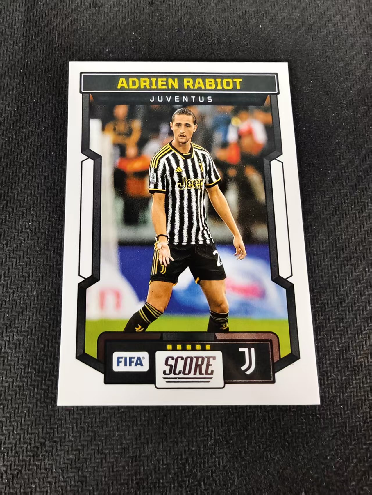 【可合并,不累计】2023-24 Panini Score Adrien Rabiot 拉比奥特 尤文图斯 FIFA 划痕 边角瑕疵 #121