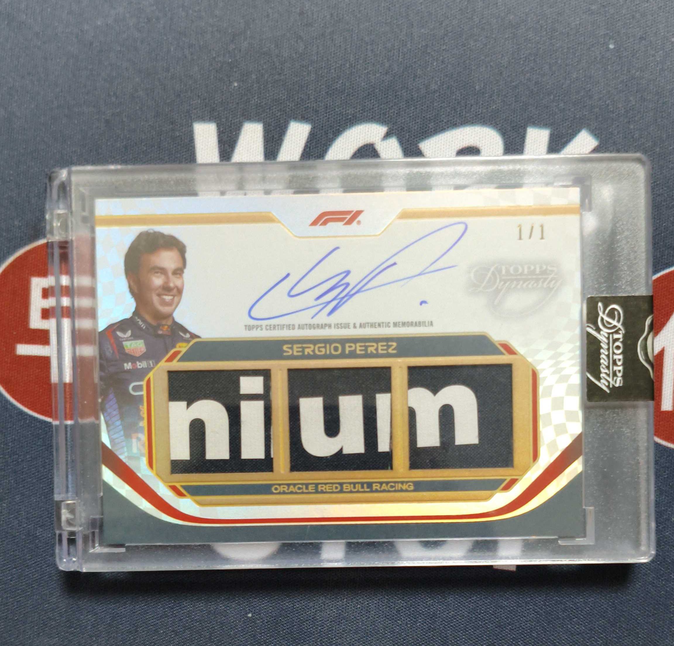 2024 Topps Dynasty Sergio Perez F1 王朝 高端系列 大红牛 佩雷兹 三窗实物 卡签 1/1编 原封砖 投资 ...