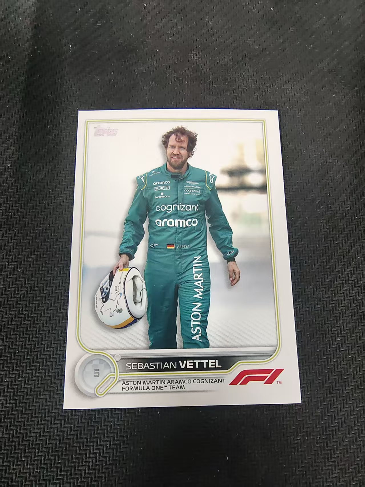 【汽水拍卖】2022 Topps Chrome F1 Sebastian Vettel 塞巴斯蒂安 维特尔 划痕 边角瑕疵 @10