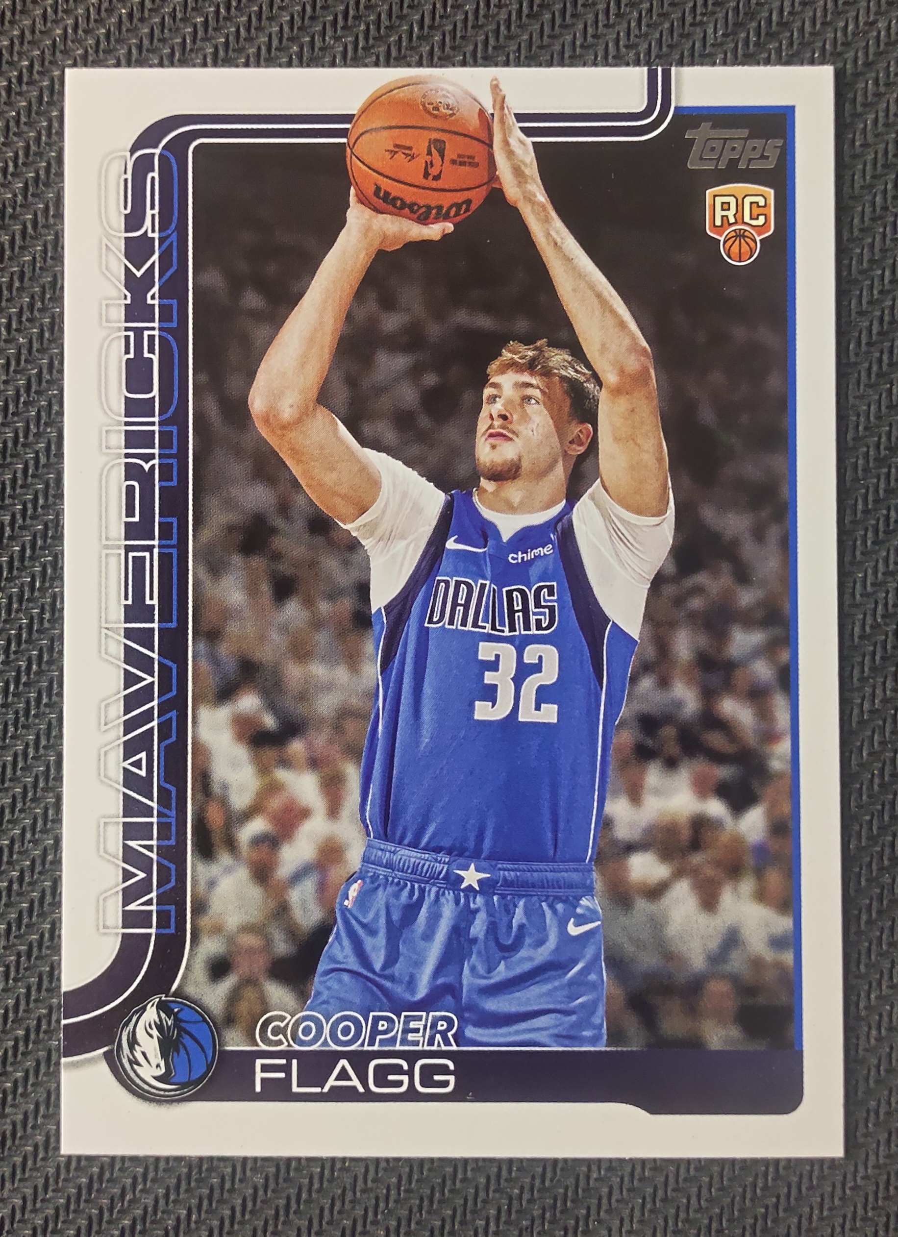 2025 Topps Topps Cooper Flagg RC 库珀 弗拉格 独行侠 美国之子 状元 新秀 正base 潜力无限 瑕疵如图