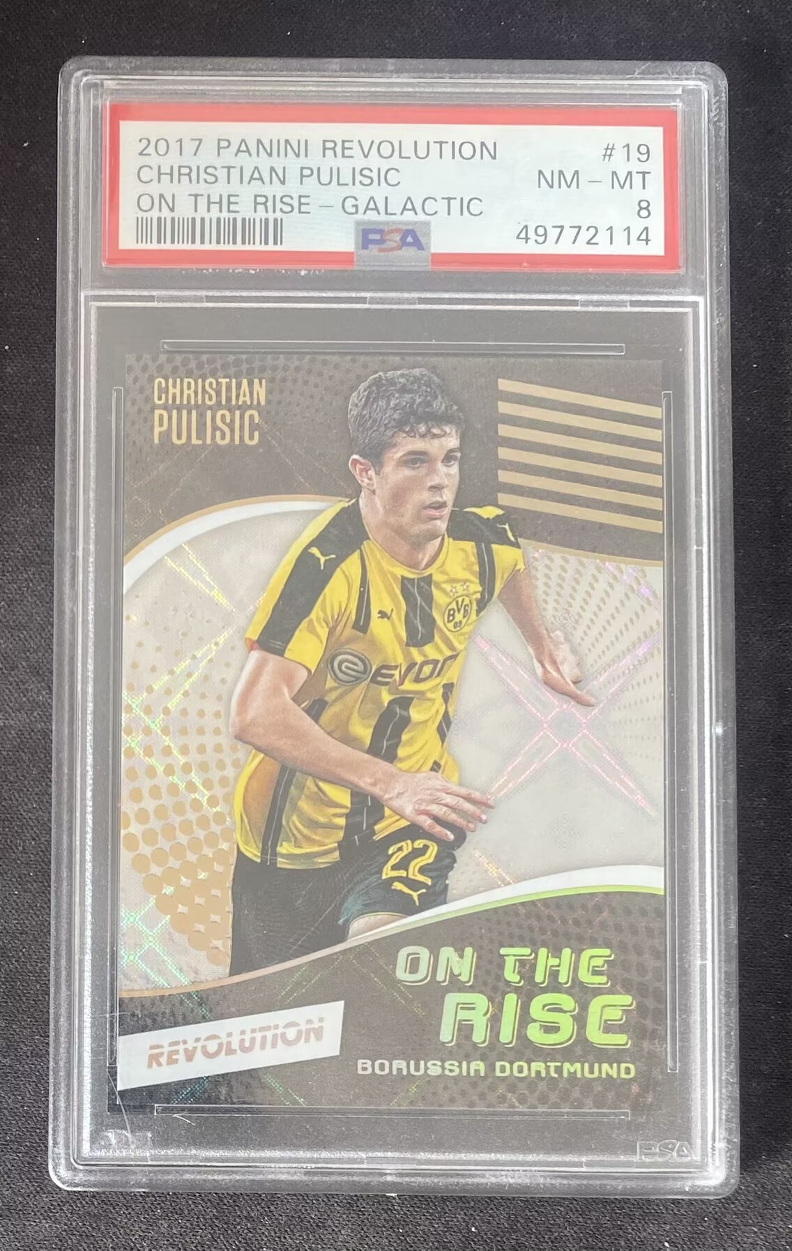 2017 Panini Revolution Christian Pulisic RC 【来拆波卡】多特蒙德 普利西奇 革命 大比例 新秀 银河 PSA8分 bo