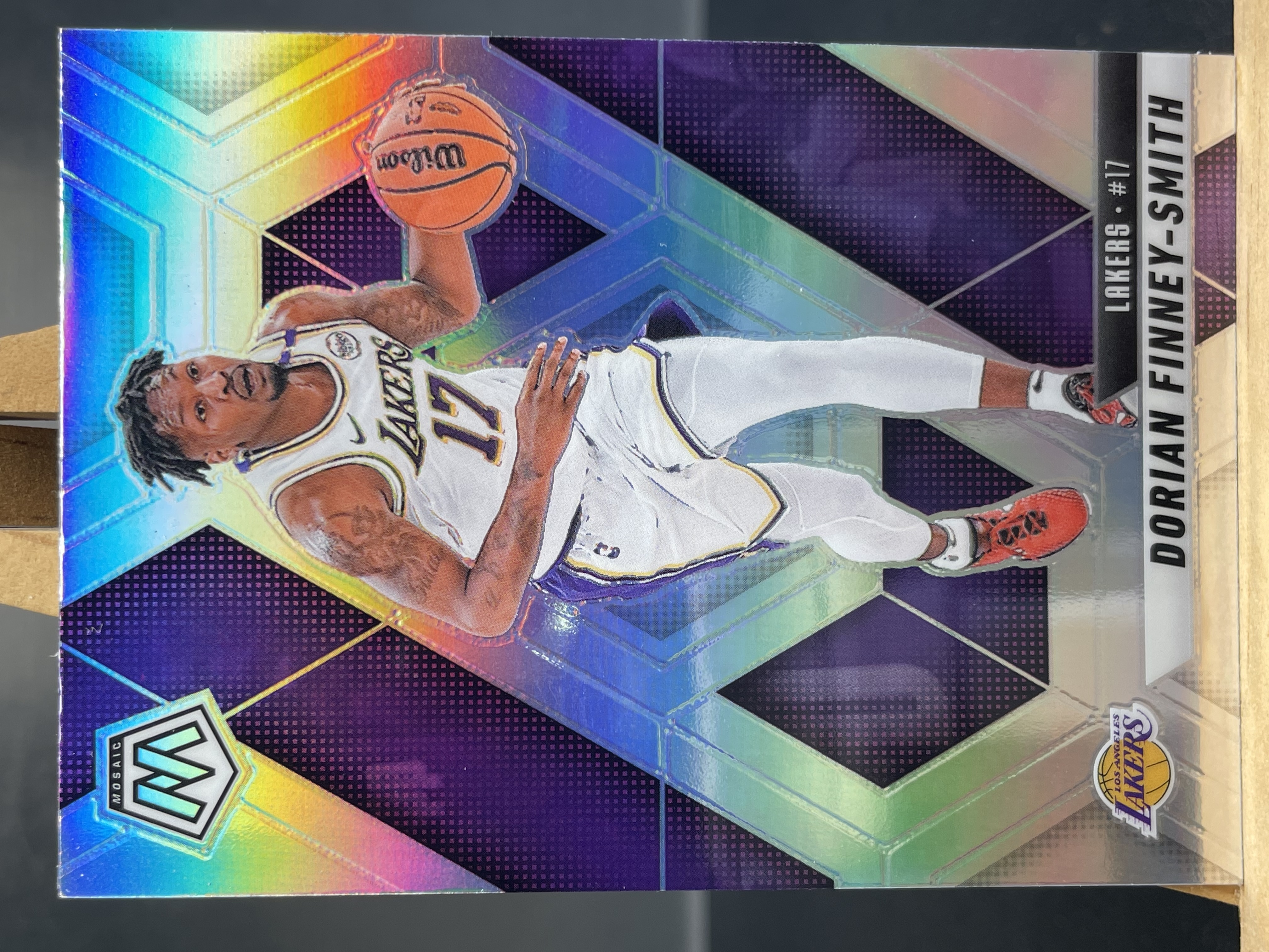 (B6) 2024-25 PANINI 马赛克系列 折射 多里安 芬尼 史密斯 湖人 实卡好看 收藏凑套必备 卡品如图 !!!
