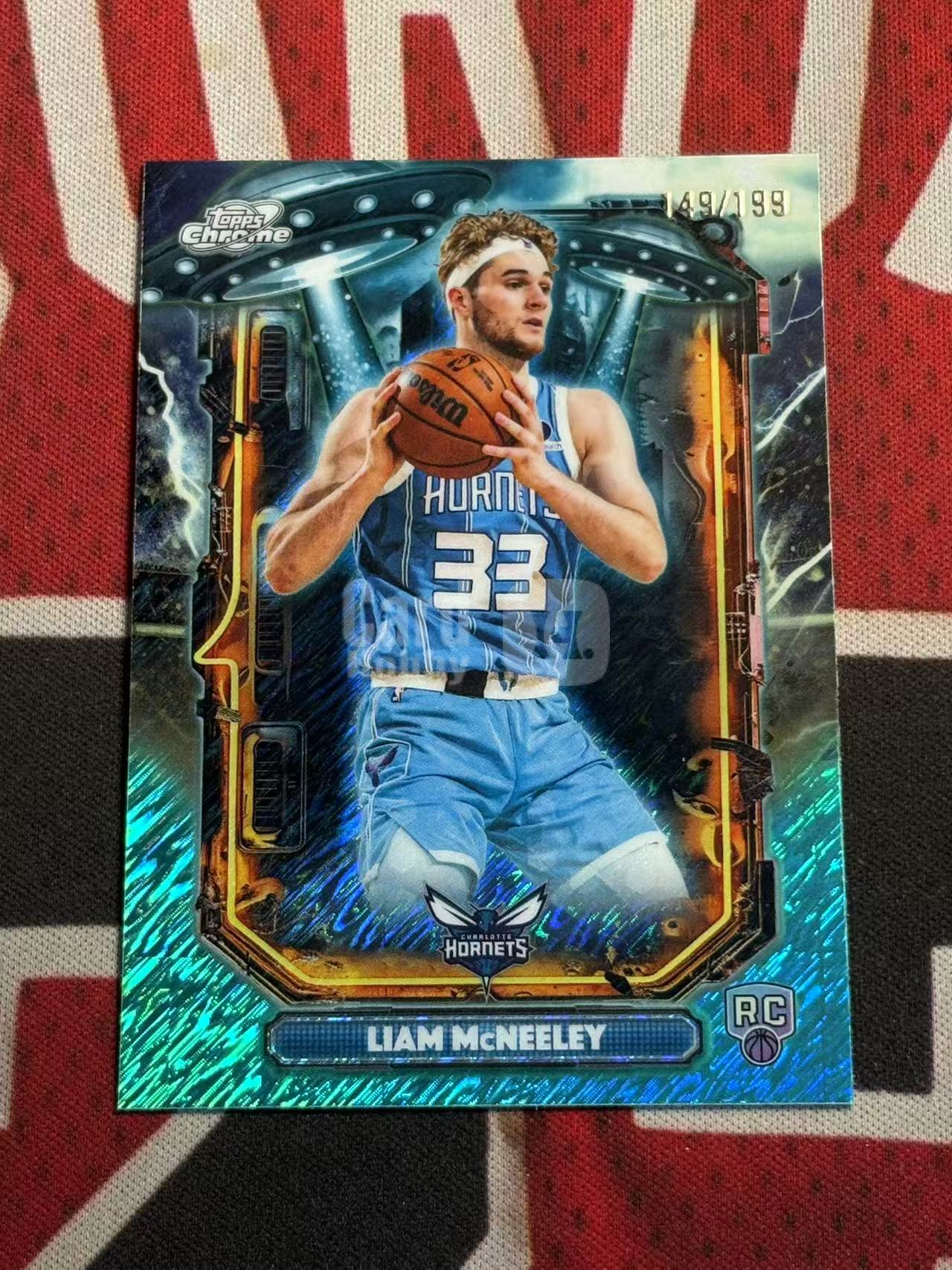 2025-26 TOPPS CHROME COSMIC宇宙系列 LIAM MCNEELEY黄蜂 新秀RC 利亚姆麦克尼利 199编 ET外星天赋特卡 青shimmer折 折射【烂臭嘴拍卖】