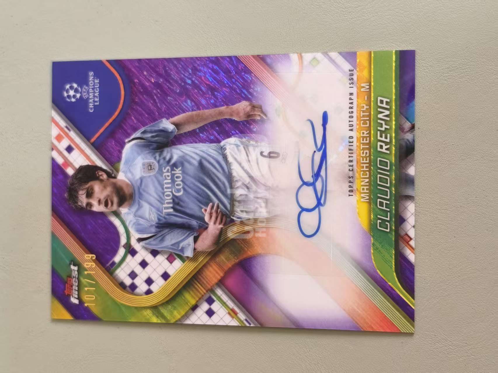 2025 Topps Finest Claudio Reyna 克劳迪奥 雷纳 签字 紫微光折 101/199编 欧冠 曼城 美国传奇 卡品如图