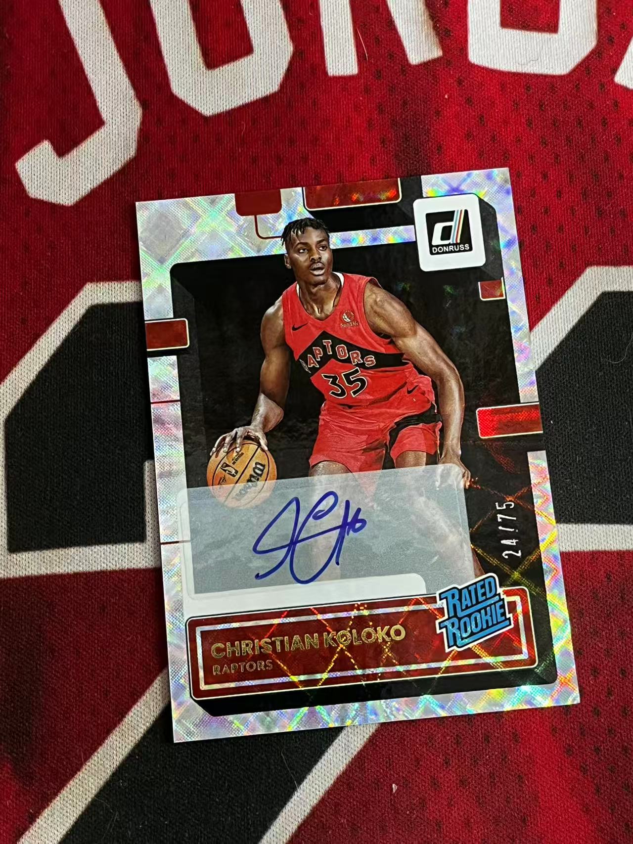 【接寄拍】2022-23 PANINI DONRUSS 杜蕾斯系列 猛龙 新秀RC 克里斯蒂安科洛科 科洛克 75编 签字卡 新秀签 钻石折 折射 专收凑套必备【烂臭嘴拍卖】