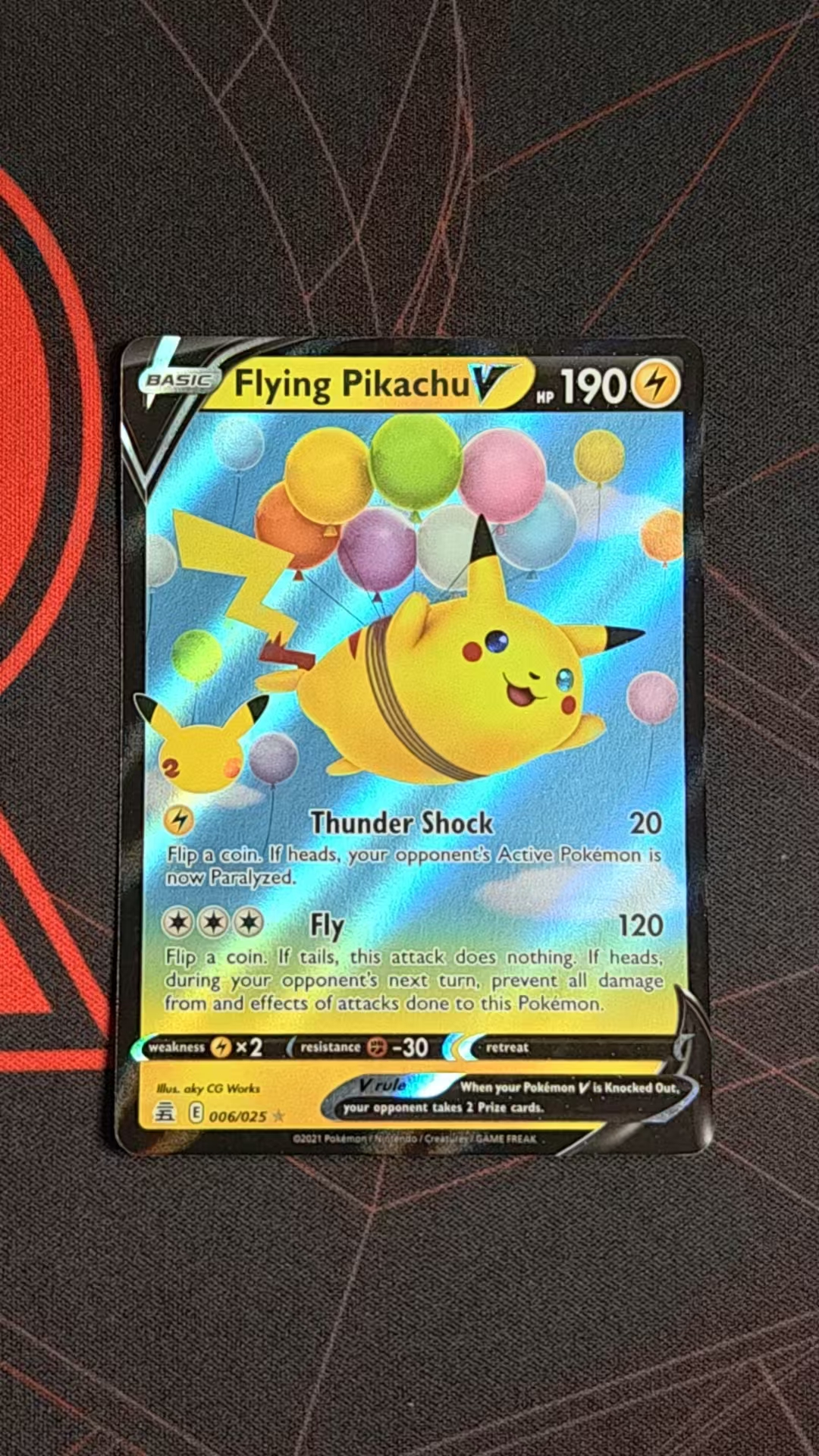 2021 Pokemon TCG 庆典 飞翔皮卡丘V en 【卡少爷卡社】PTCG 宝可梦 美版 飞翔皮卡丘V CEL-006Holo 卡品如图 (孤傲)(第2张)