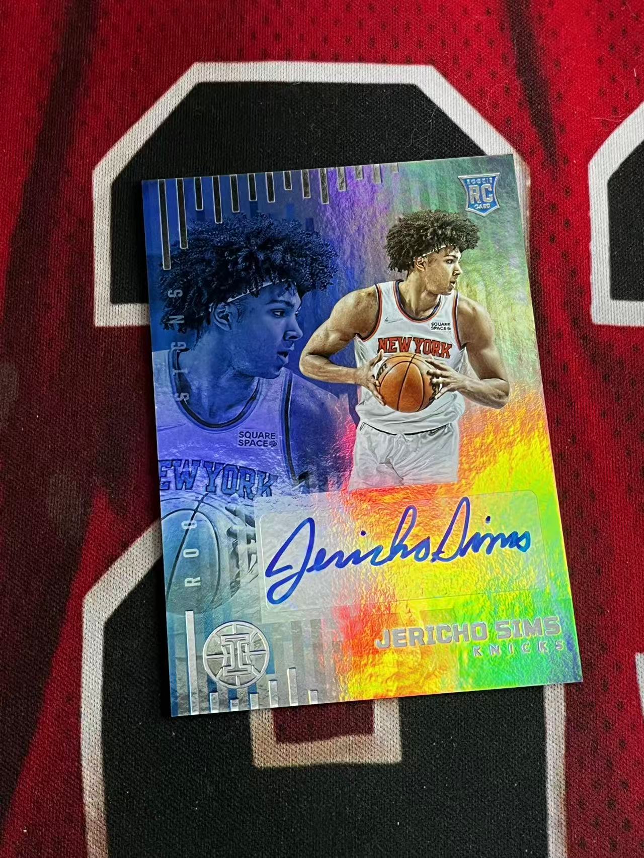 【接寄拍费率低至5%含卡淘手续费】2021-22 Panini NBA Hoops 尼克斯 新秀RC 杰里科西姆斯 签字卡 新秀签 银折 折射 凑套专收必备【烂臭嘴拍卖】