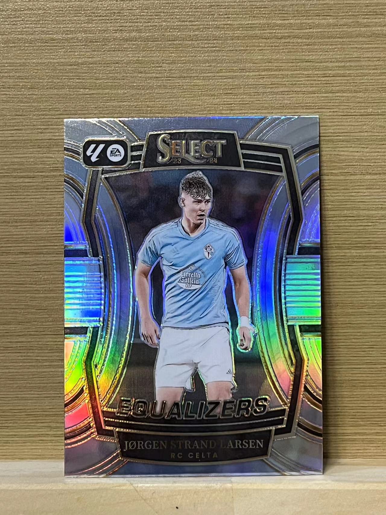 2023-24 Panini Select Jorgen Strand Larsen 约根 拉尔森 塞尔塔 银折 卡品如图 收藏凑套必备 A46