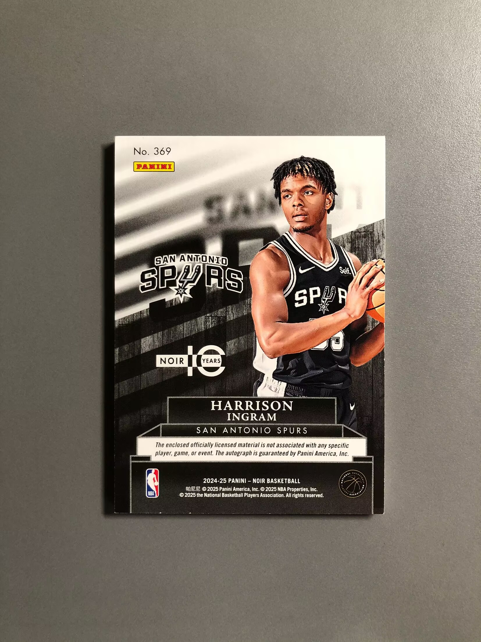 2024-25 Panini Noir Harrison Ingram RC 哈里森·英格拉姆 马刺 新秀 RC 球衣 签字 卡签 RPA 49编 切割暴力 实卡好看 瑕疵如图 可累计 FT018