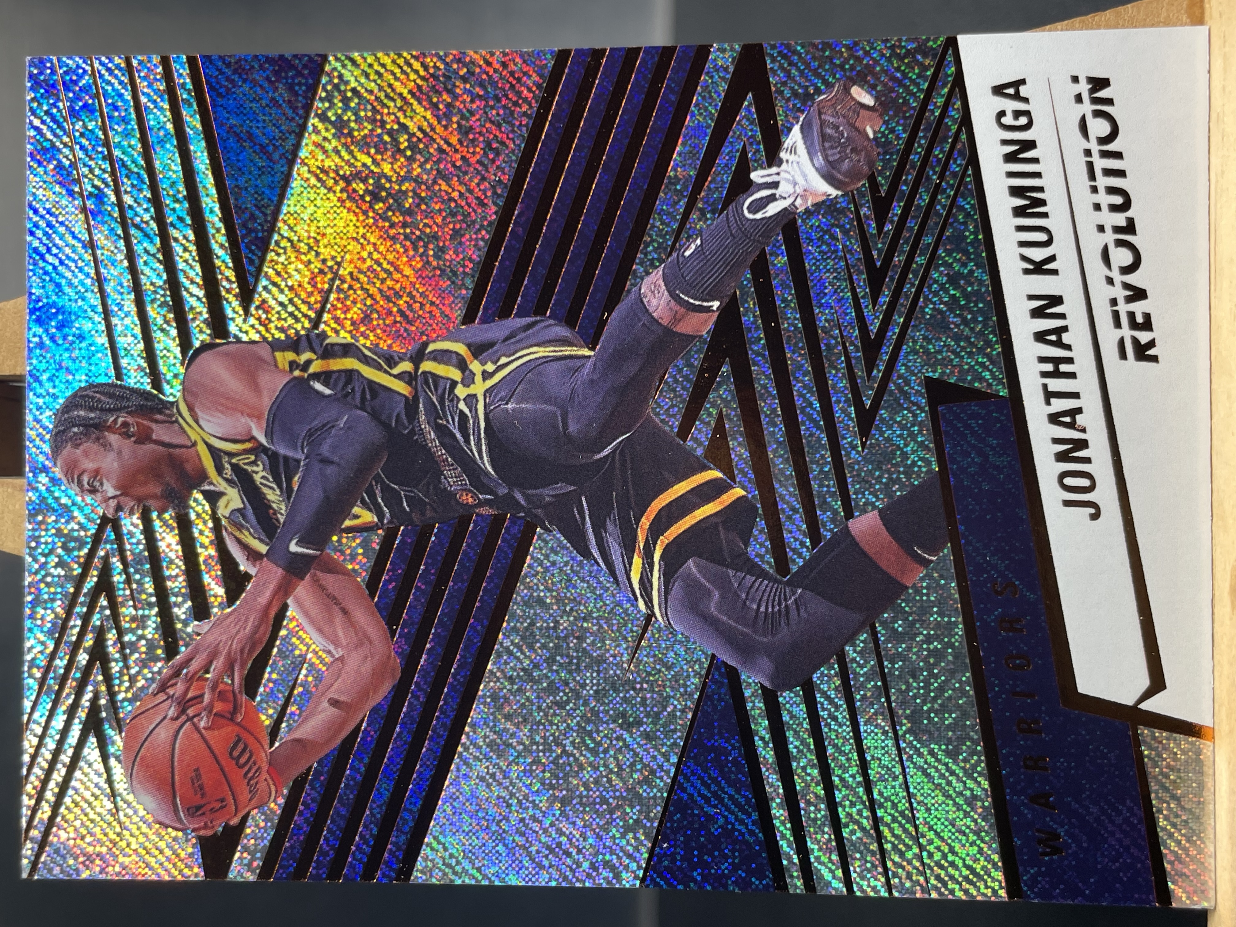 (B2) 2024-25 PANINI 革命系列 折射 乔纳森 库明加 勇士 近期大热球星 收藏凑套必备 卡品如图 !!!