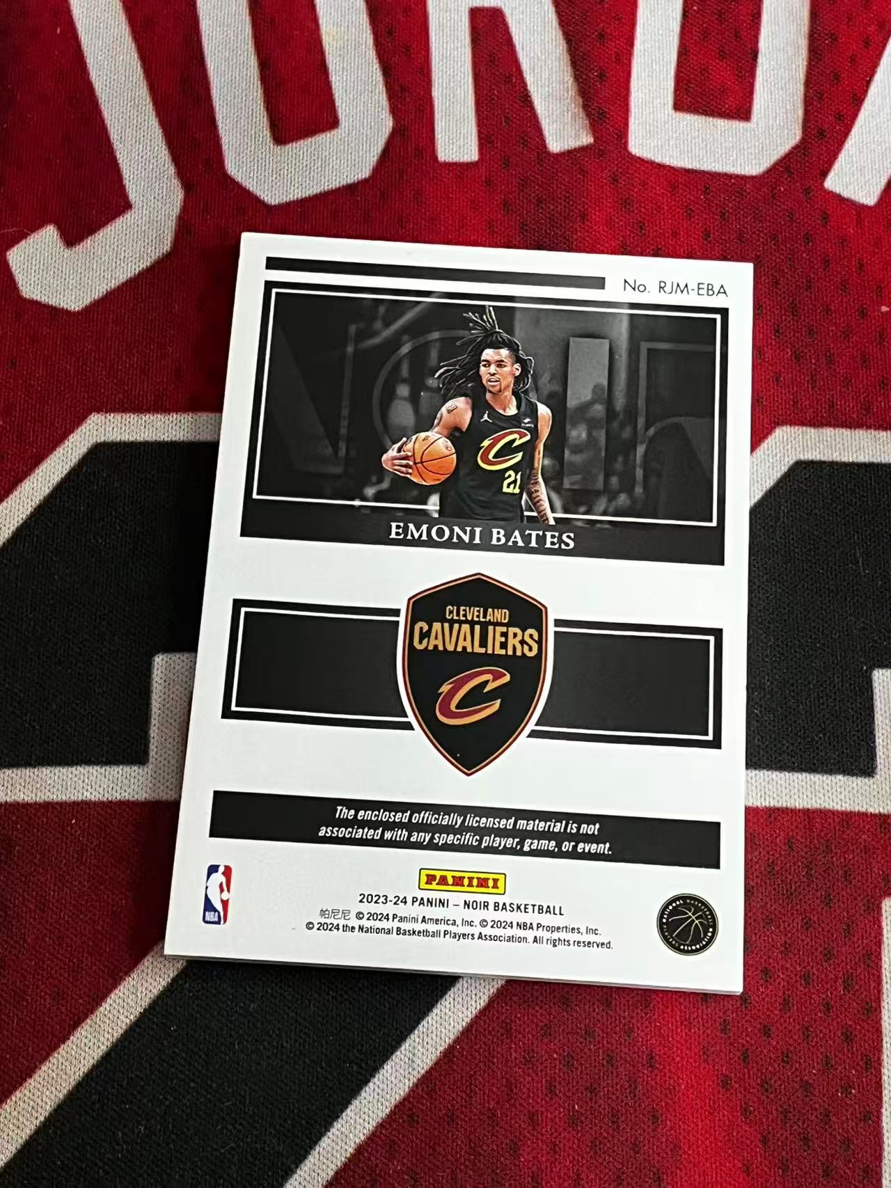 【接寄拍】2023-24 PANINI NOIR 骑士 新秀RC 伊莫尼贝茨 99编 新秀球衣物料切割 衣料实物卡 银闪版 专收凑套必备【烂臭嘴拍卖】