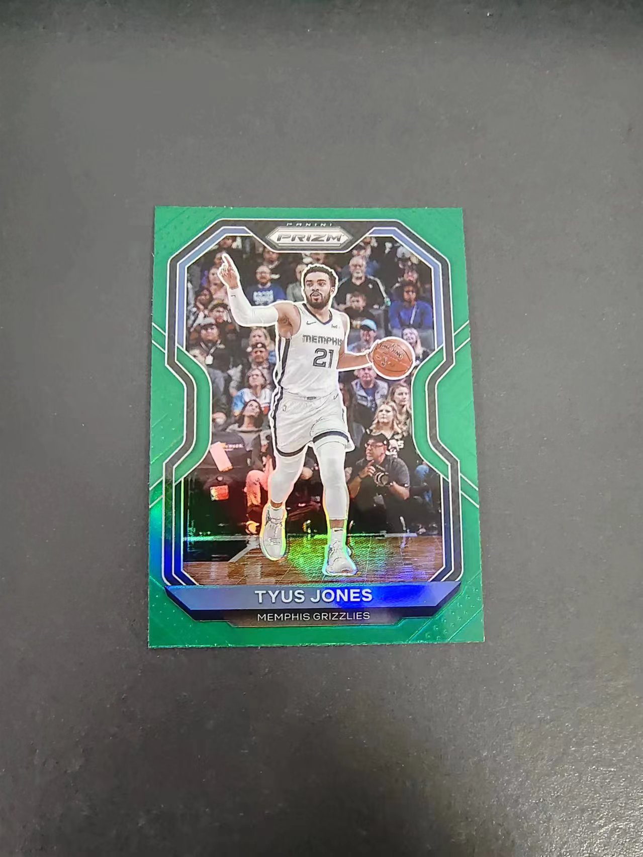 【汽水拍卖】2020-21 Panini Prizm Tyus Jones 灰熊 泰尔斯 琼斯 绿折 微白边白角