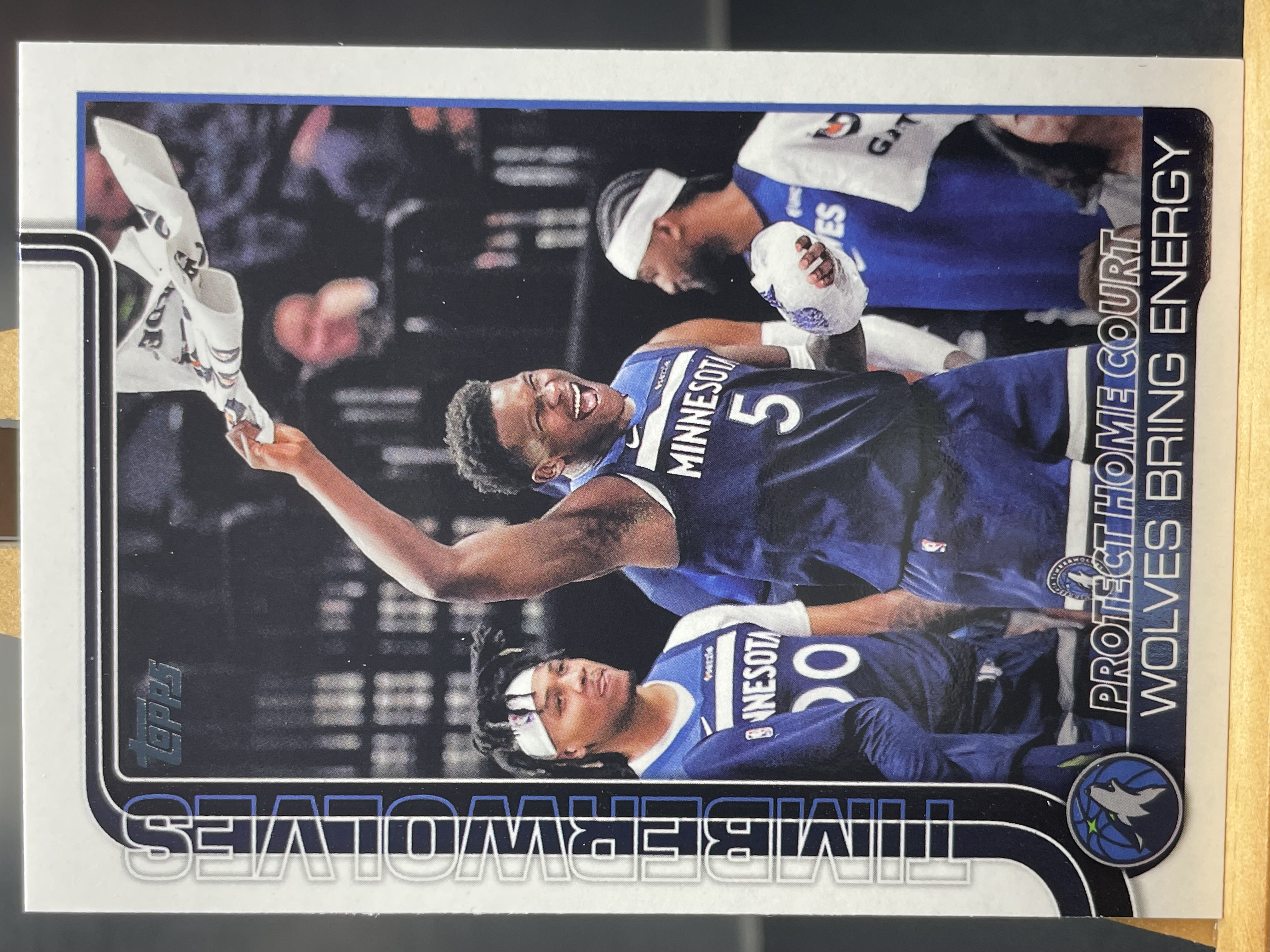 (B6) 2025 TOPPS BASE 爱德华兹 森林狼 近期大热球星 收藏凑套必备 卡品如图 !!!