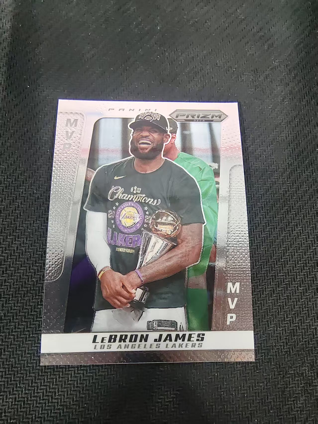 【可合并,不累计】2024-25 Panini Prizm LeBron James DECA PZ 湖人 勒布朗 詹姆斯 老詹 复刻 MVP 捧杯 划痕 边角瑕疵 #286