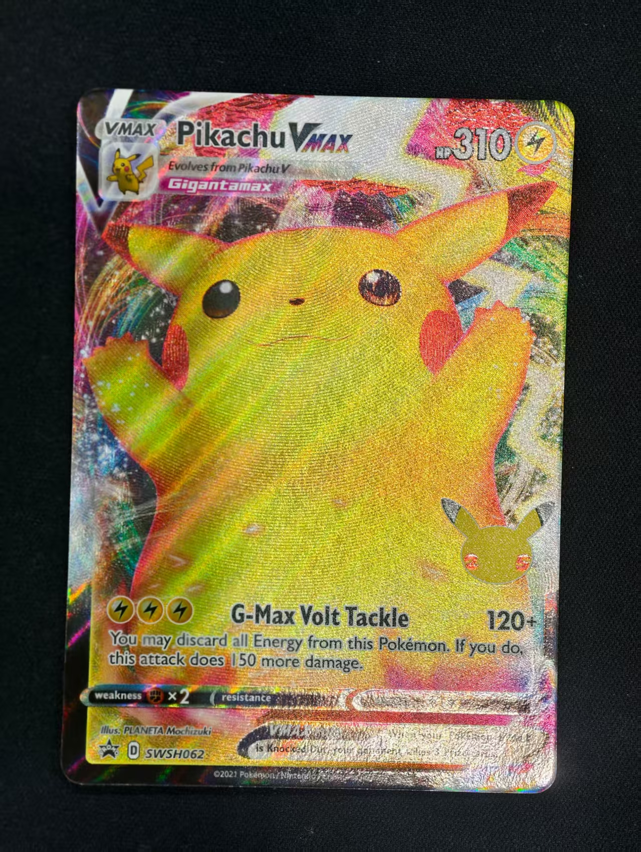 2021 Pokemon TCG 剑盾 黑色之星 皮卡丘VMAX en 【卡少爷卡社】PTCG 宝可梦 美版 皮卡丘VMAX SWSH062 Promo 卡品如图 (孤傲)
