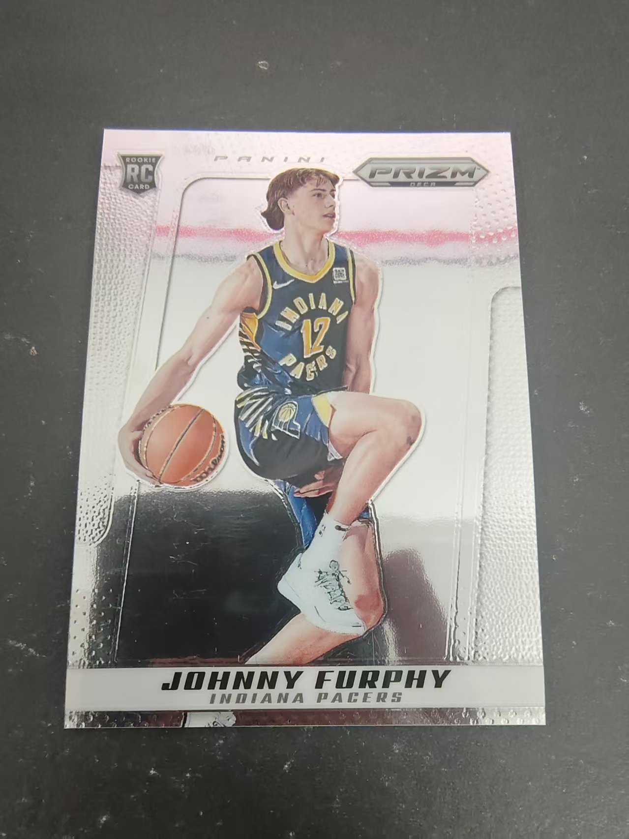 【可合并,不累计】2024-25 Panini Prizm Deca Johnny Furphy 复刻PZ 新秀RC 约翰尼 弗菲 步行者 划痕 边角瑕疵 #11